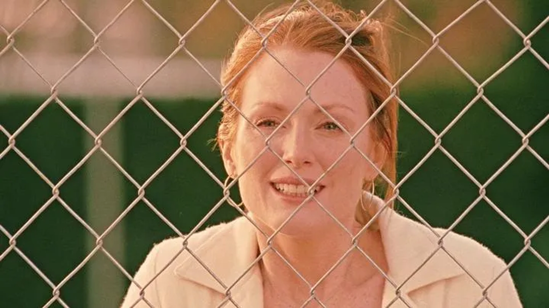 Julianne Moore in The Forgotten (2004)