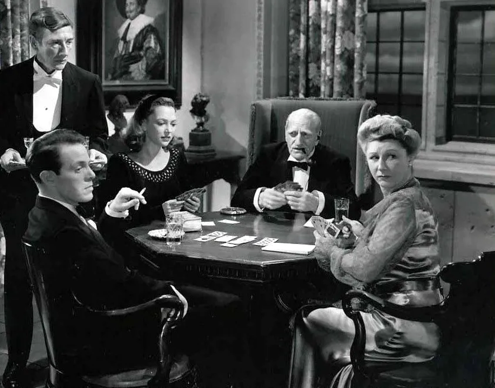Judith Anderson, June Duprez, Richard Haydn, Louis Hayward, and C. Aubrey Smith in And Then There Were None (1945)