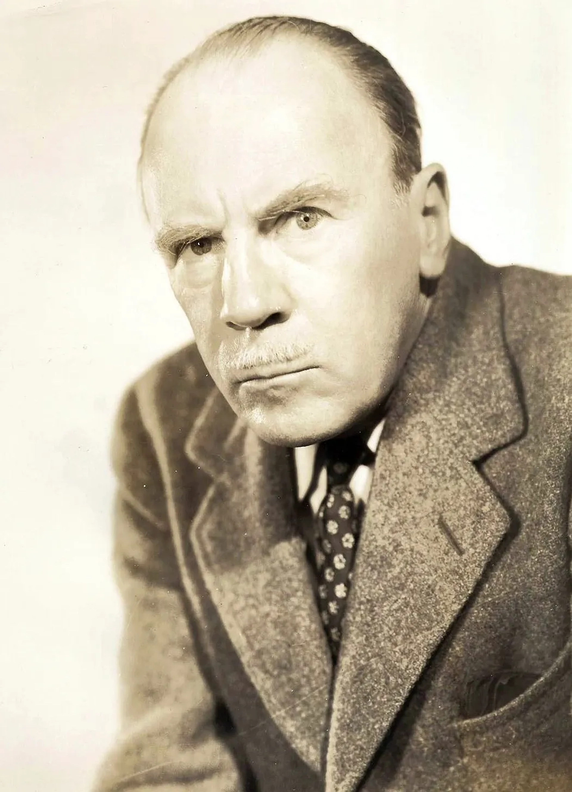 Roland Young in And Then There Were None (1945)