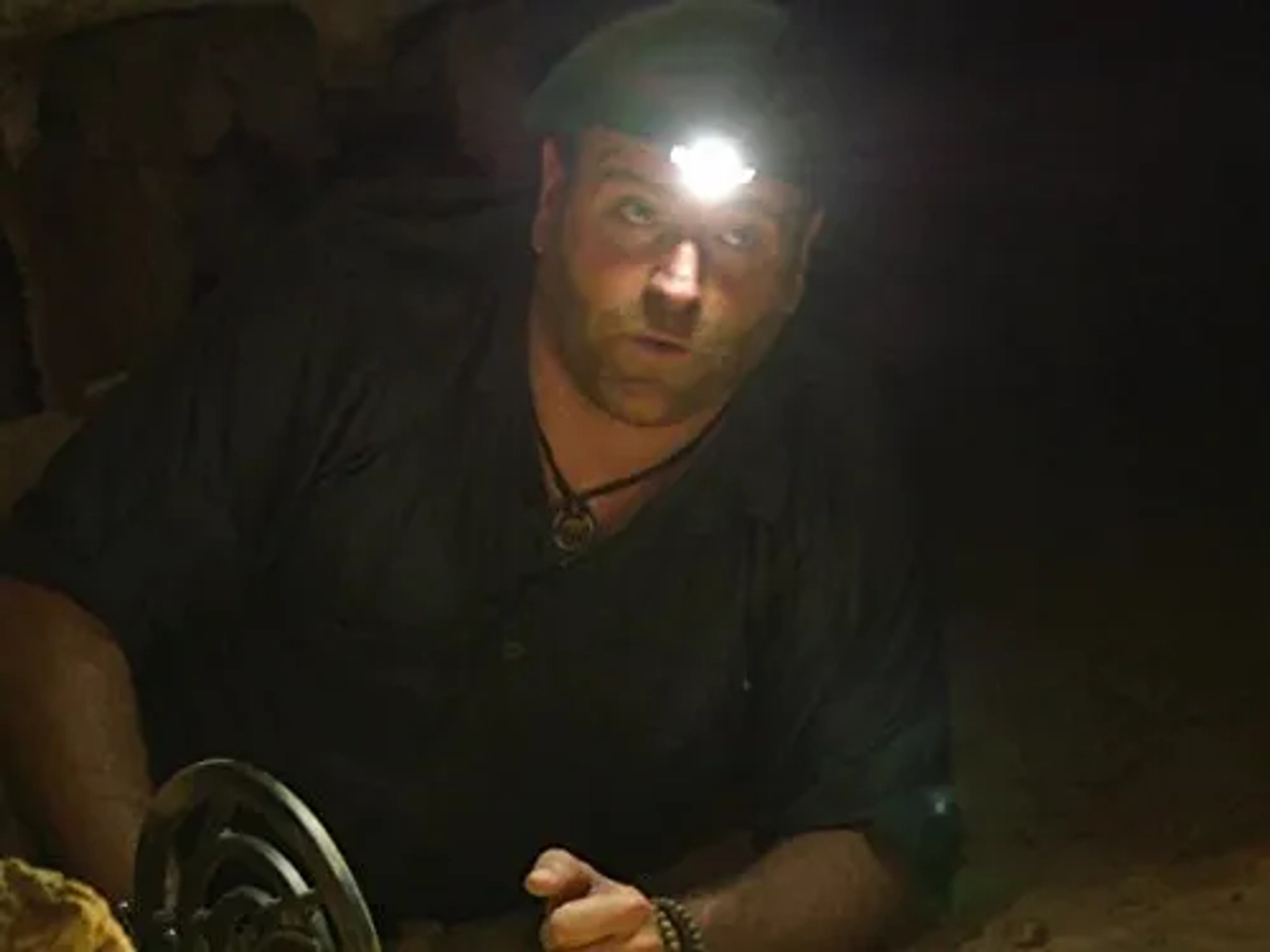 Josh Gates in Expedition Unknown (2015)
