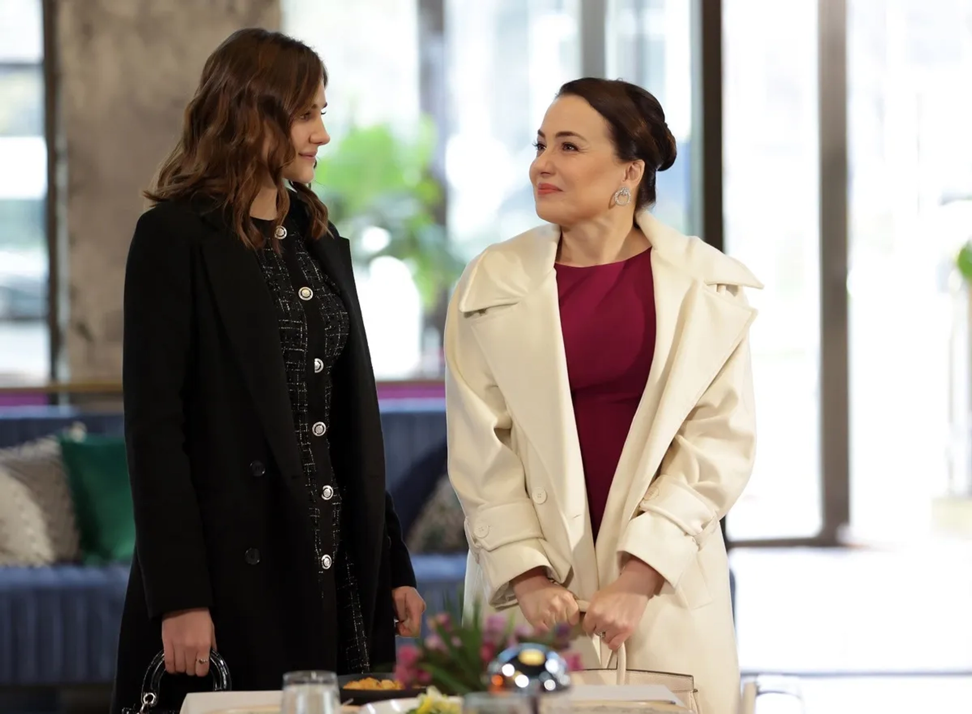 Deniz Ugur and Alina Boz in Bir Peri Masali (2022)