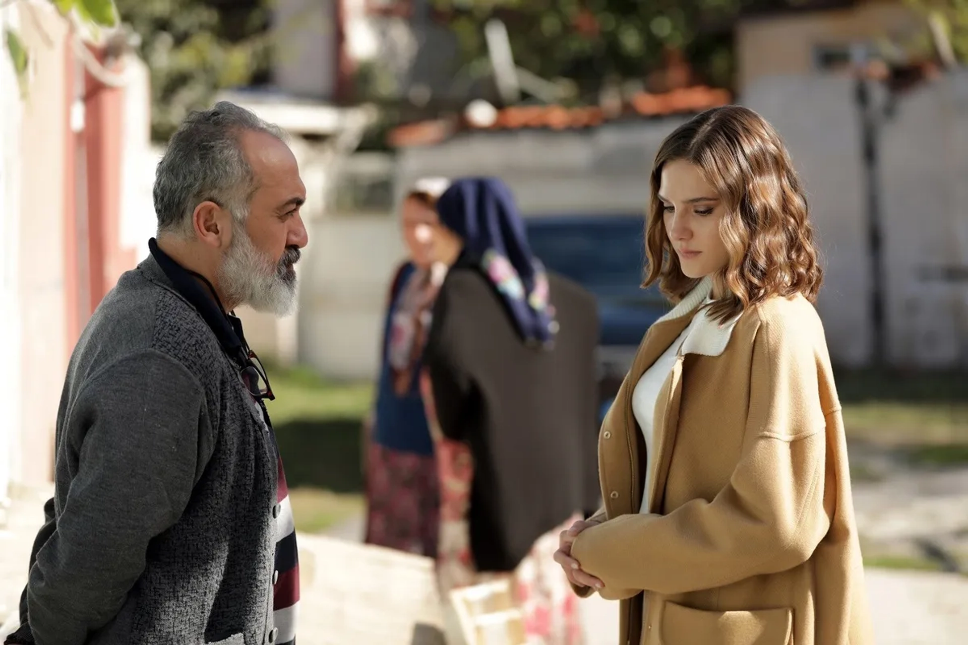 Kadir Çermik and Alina Boz in Bir Peri Masali (2022)