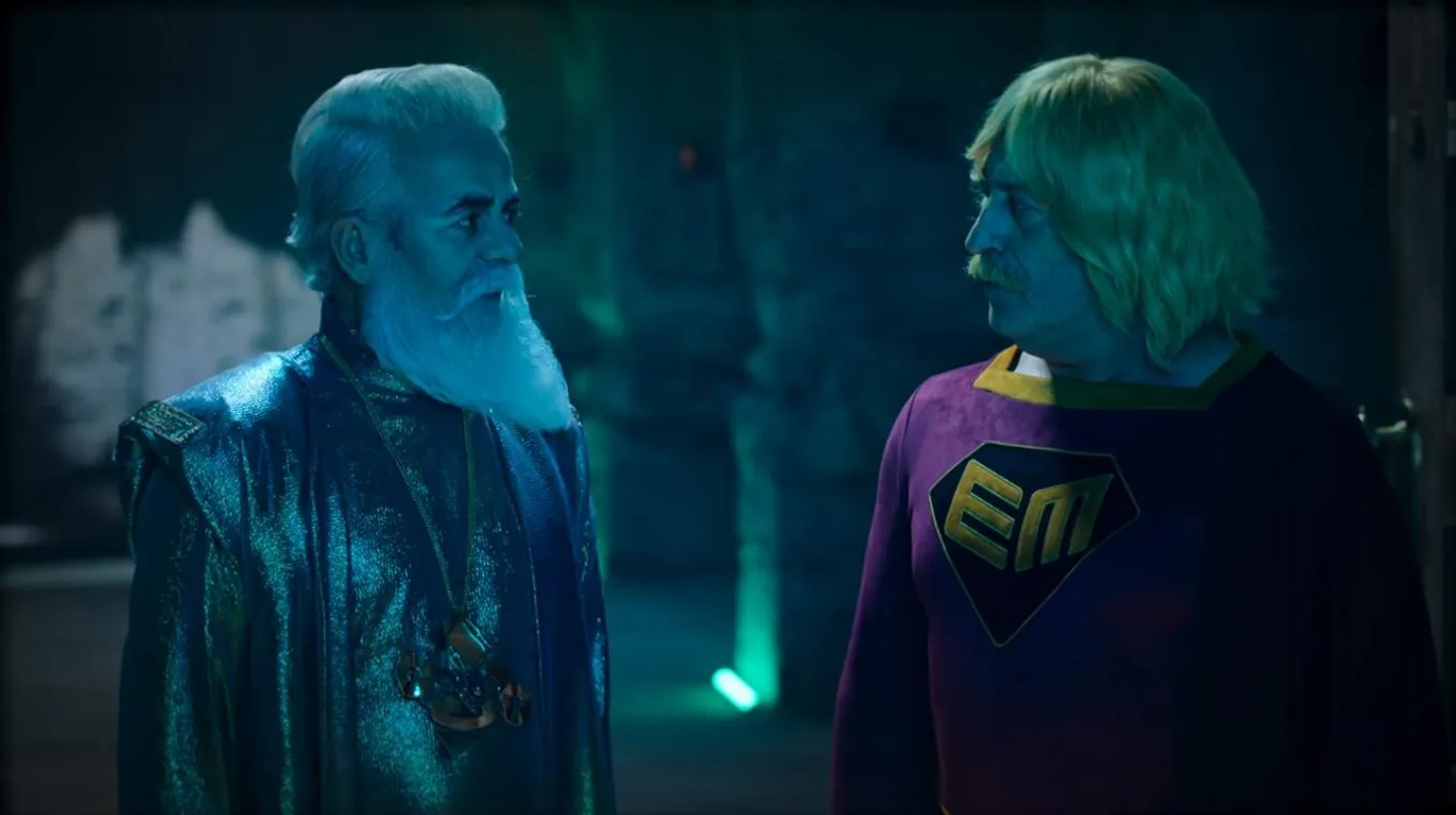 Zafer Algöz and Cem Yilmaz in The Life and Movies of Ersan Kuneri (2022)