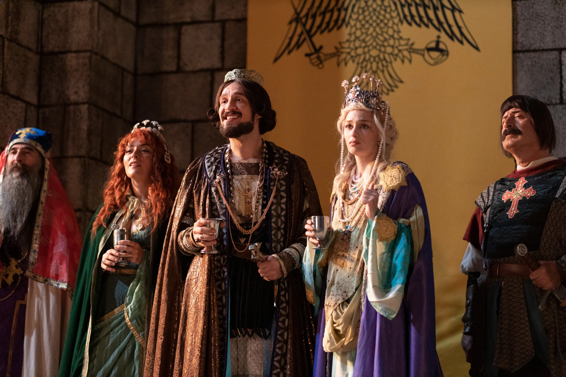 Can Yilmaz, Ezgi Mola, Nilperi Sahinkaya, and Uraz Kaygilaroglu in The Life and Movies of Ersan Kuneri (2022)