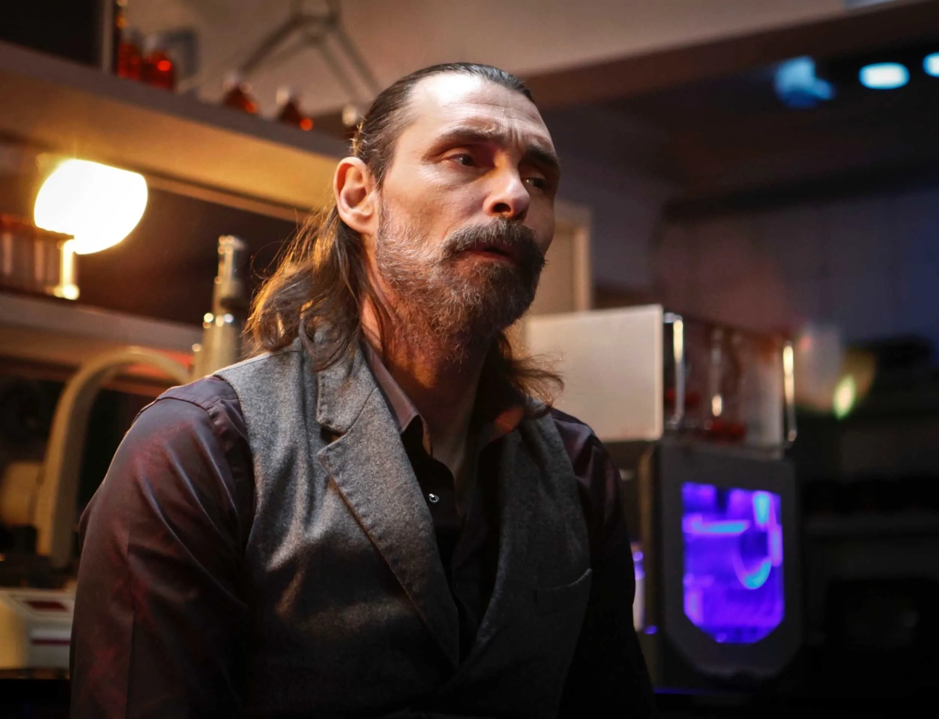 Erdal Besikçioglu in 46 Yok Olan (2016)