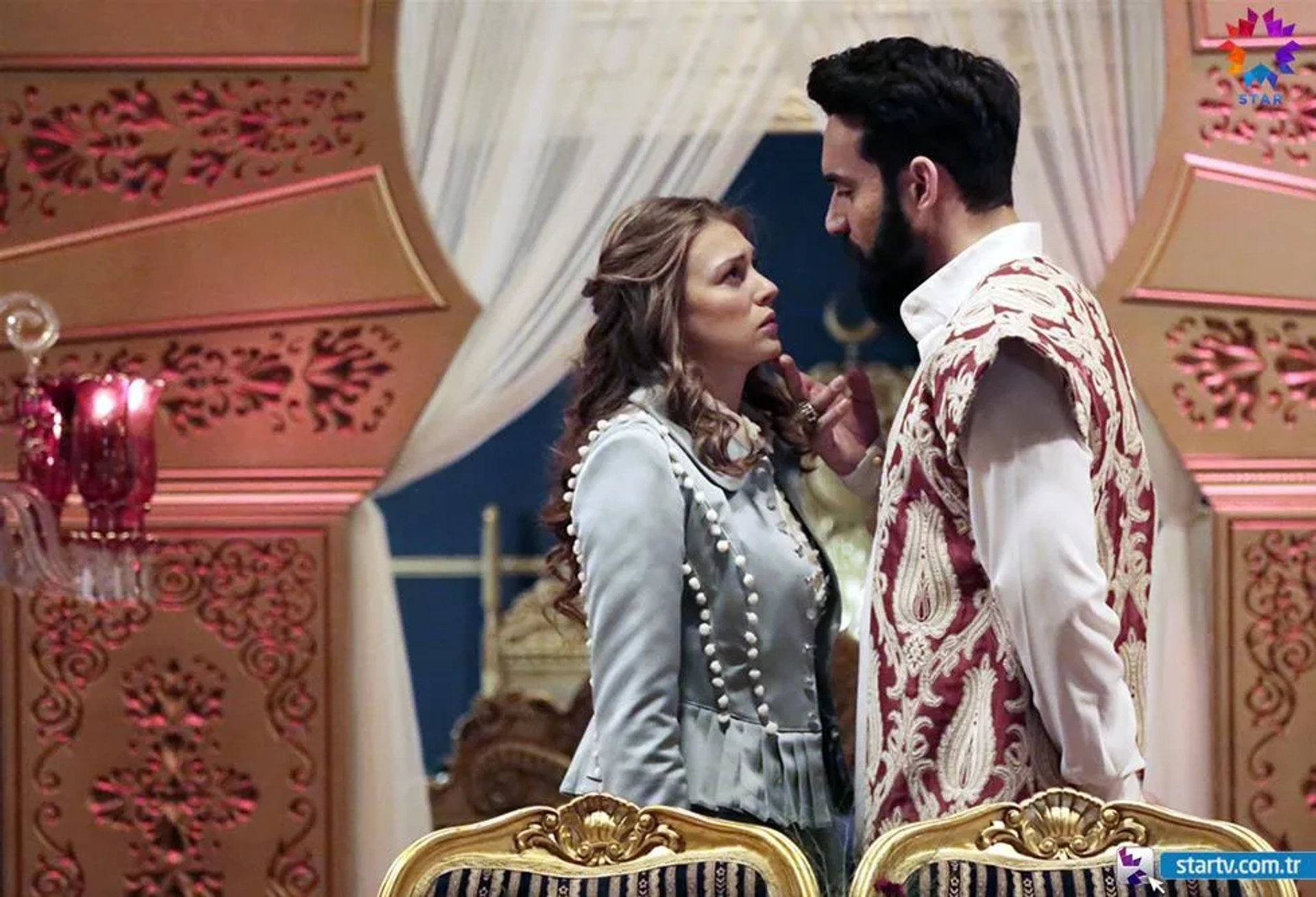 Ali Ersan Duru and Aleksandra Nikiforova in Sultan of My Heart (2018)