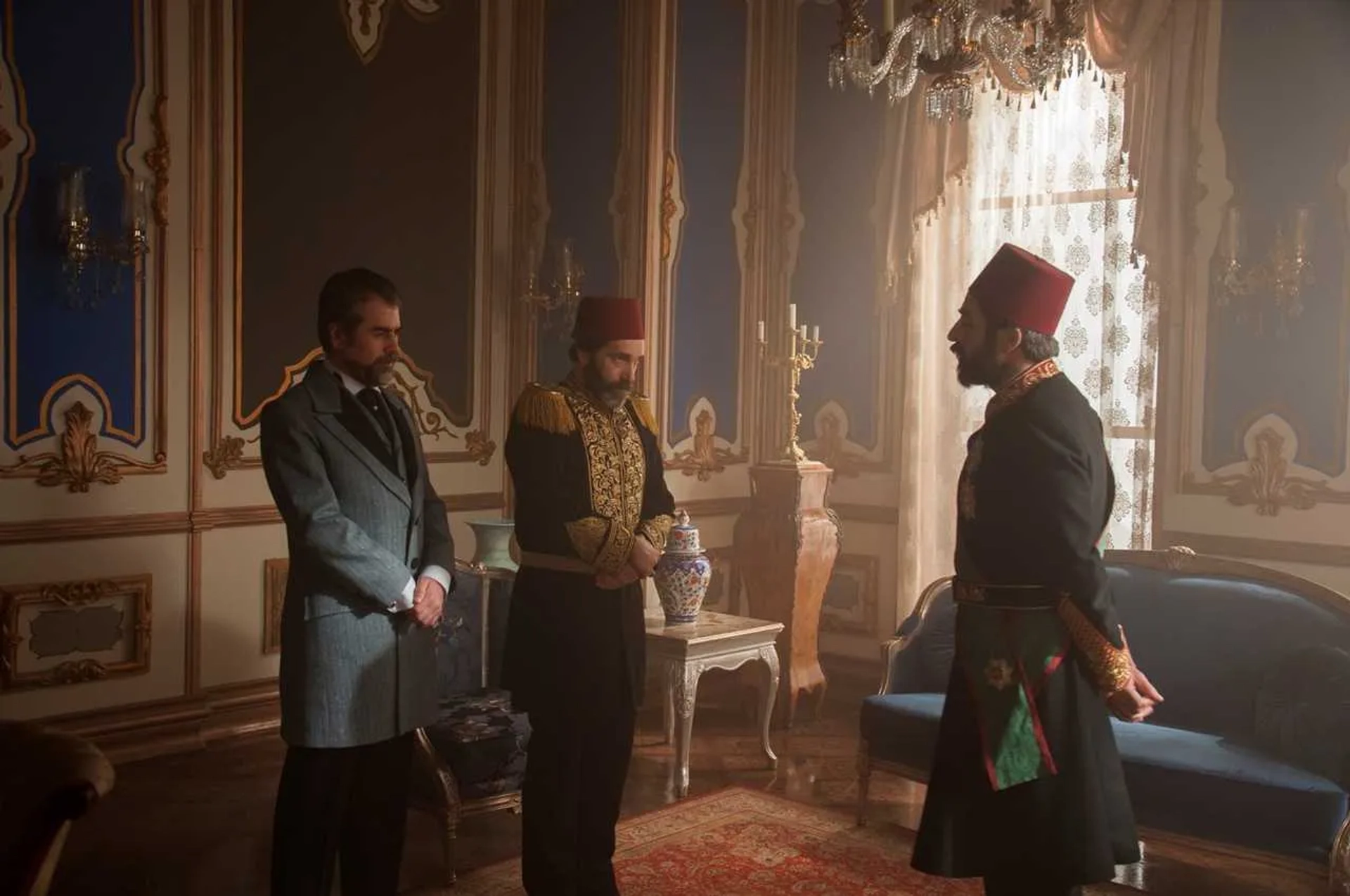 Yosi Mizrahi, Serhat Tutumluer, and Bülent Alkis in Filinta (2014)
