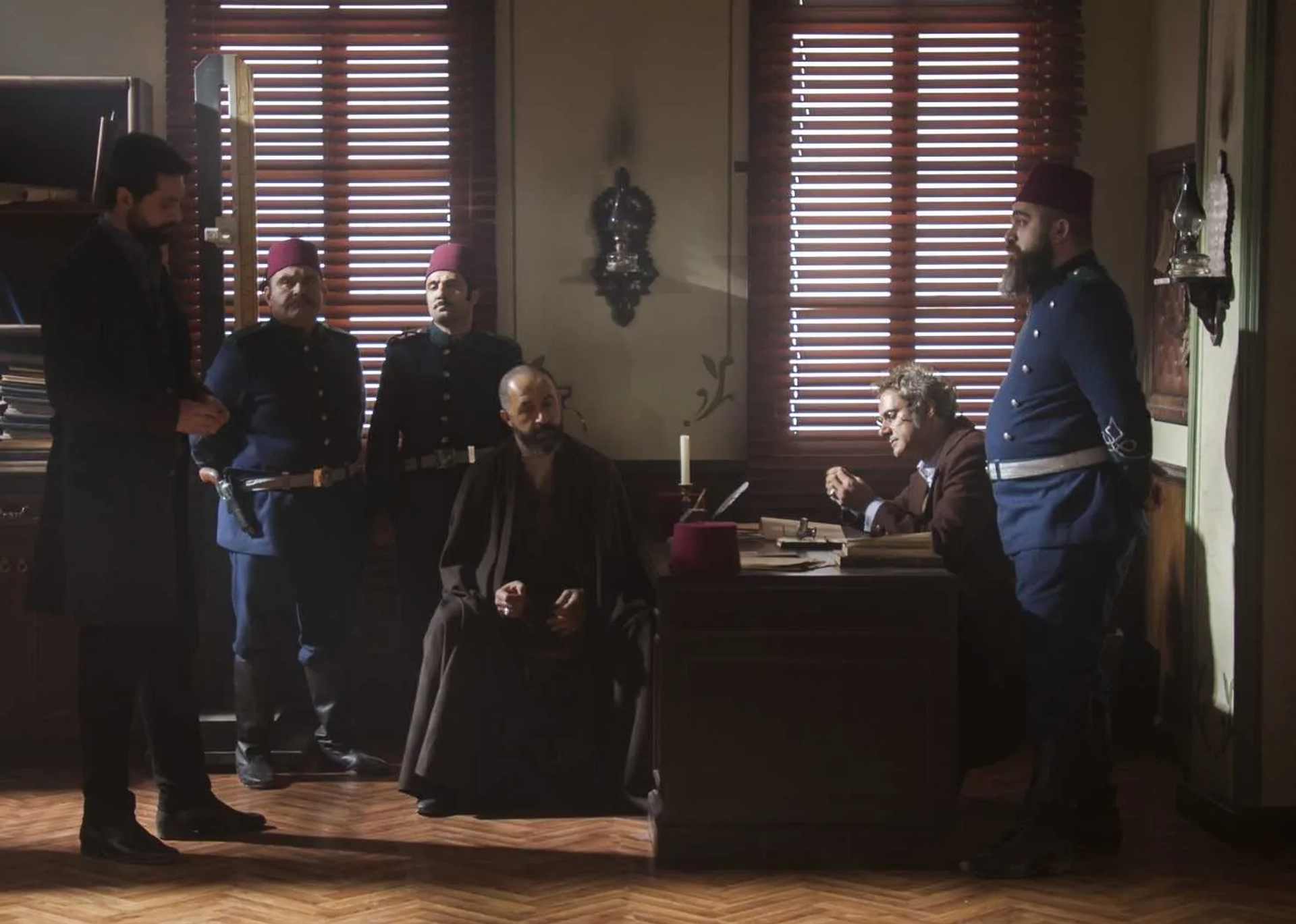 Serhan Ernak, Kamil Güler, Kayra Senocak, Mehmet Özgür, Onur Tuna, and Kemal Zeydan in Filinta (2014)