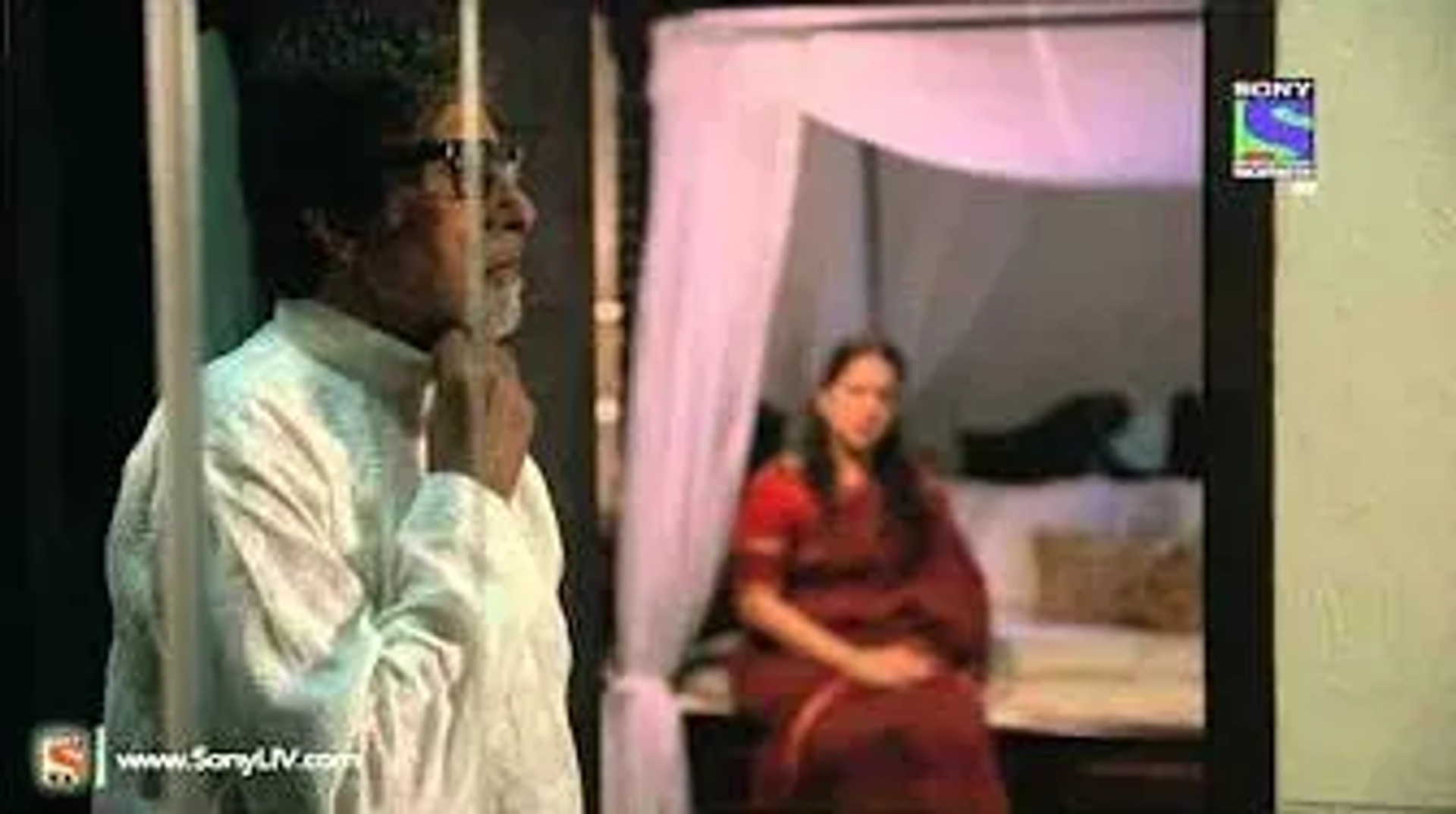 Amitabh Bachchan in Yudh (2014)