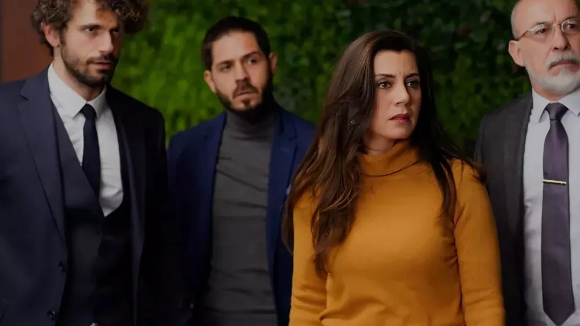 Gökçe Bahadir, Erdal Küçükkömürcü, and Yigit Kirazci in All About Marriage (2021)