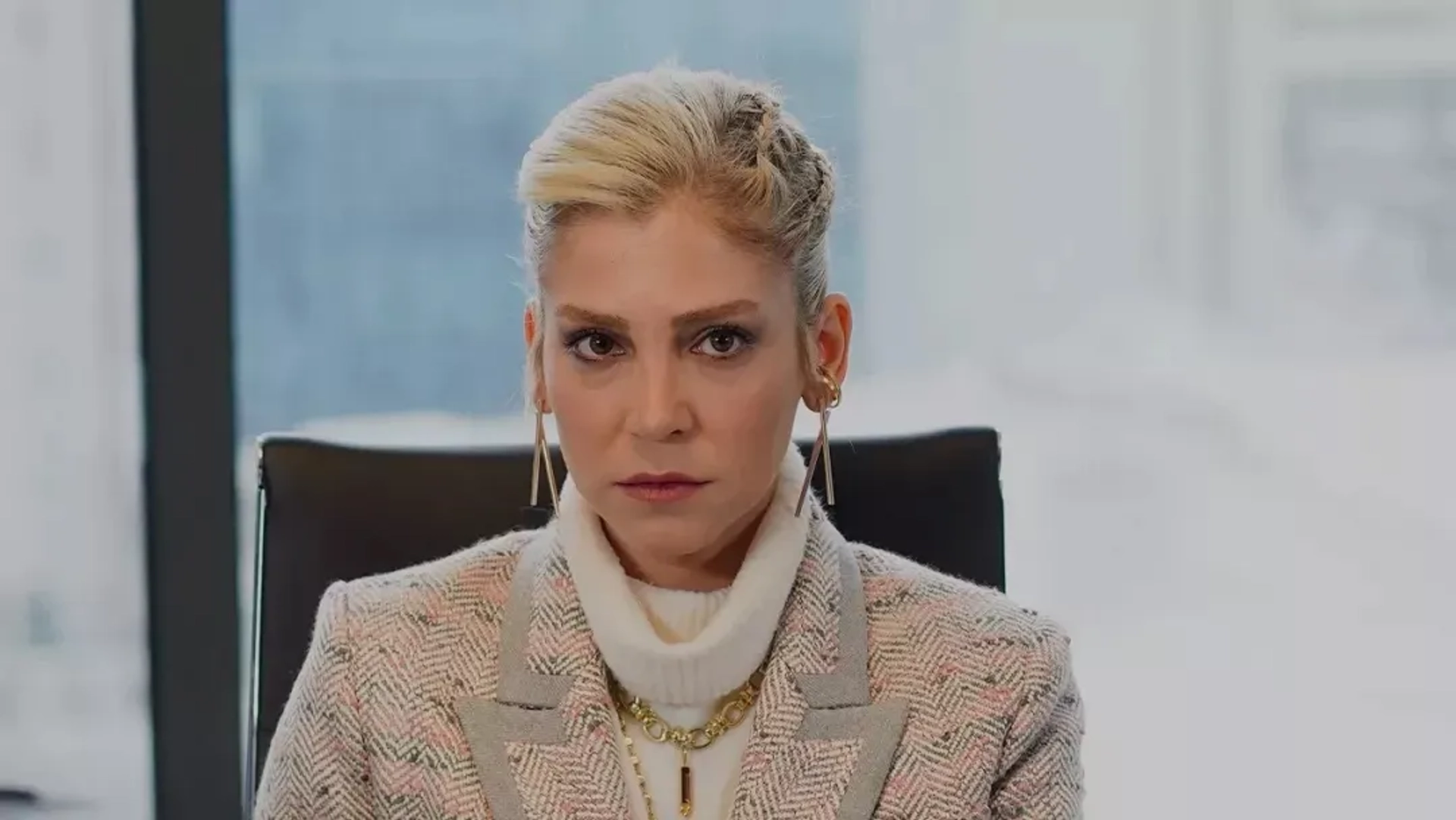 Gökçe Eyüboglu in All About Marriage (2021)