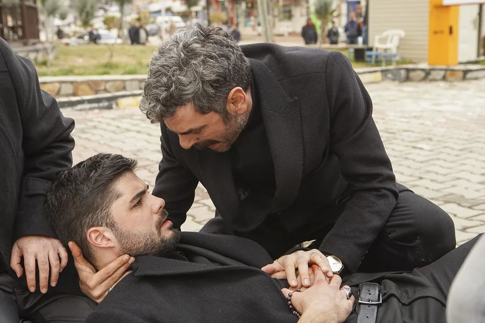 Mehmet Ali Nuroglu and Genco Ozak in Guvercin (2019)