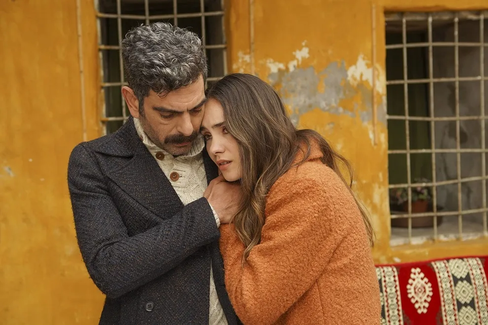 Mehmet Ali Nuroglu and Almila Ada in Guvercin (2019)
