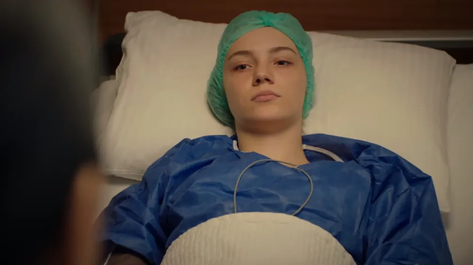 Eslem Akar in Guvercin (2019)