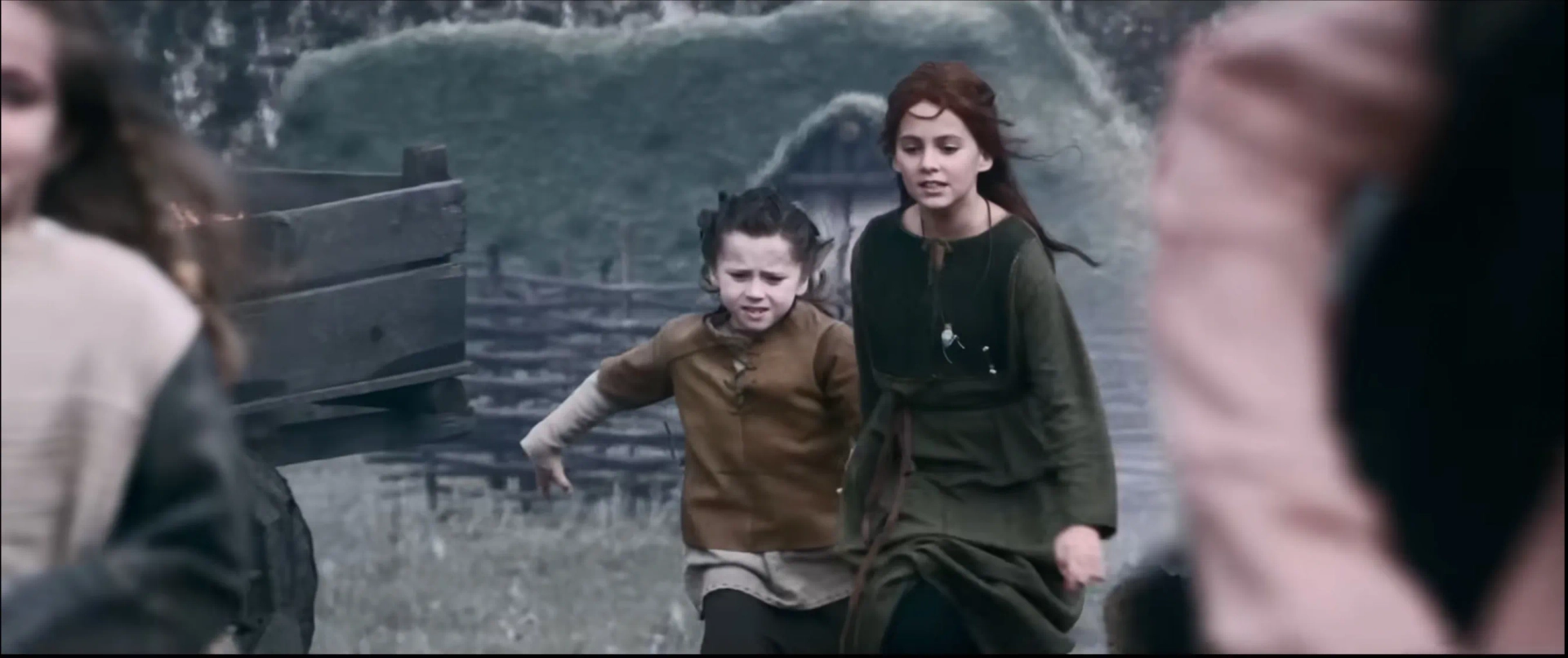 Sofia Weldon and Skye Little Wing Dimov Saw in Red Sonja (2025)