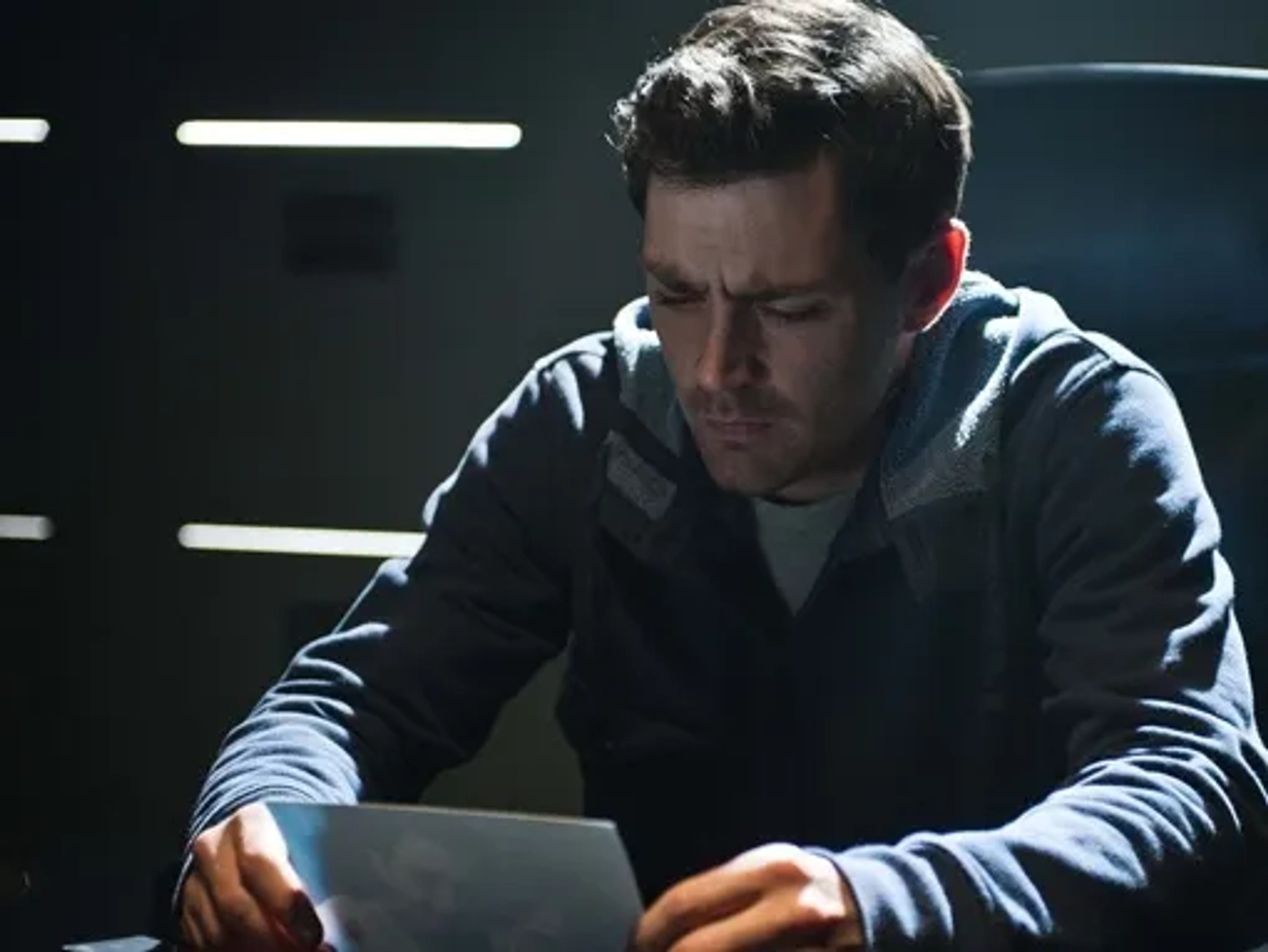 Matthew McNulty in Misfits (2009)