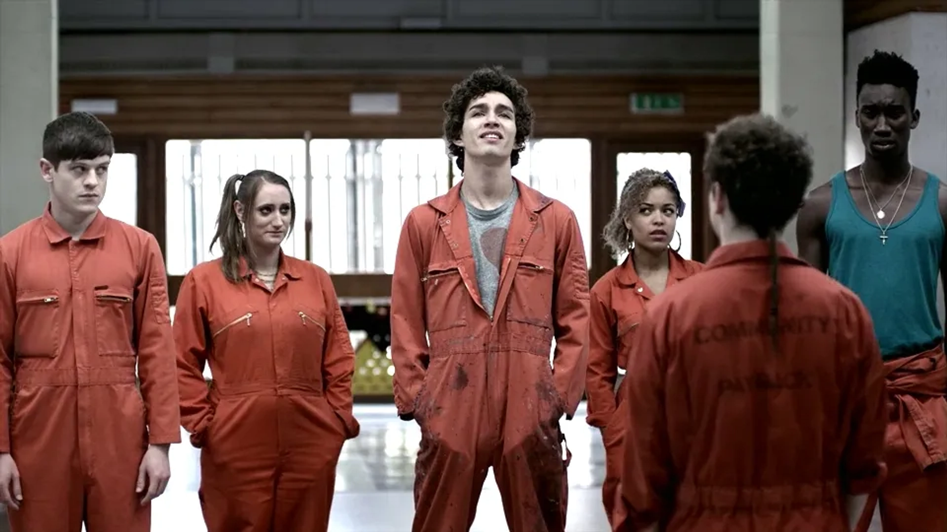 Robert Sheehan, Lauren Socha, Nathan Stewart-Jarrett, Antonia Thomas, Iwan Rheon, and Joshua McGuire in Misfits (2009)