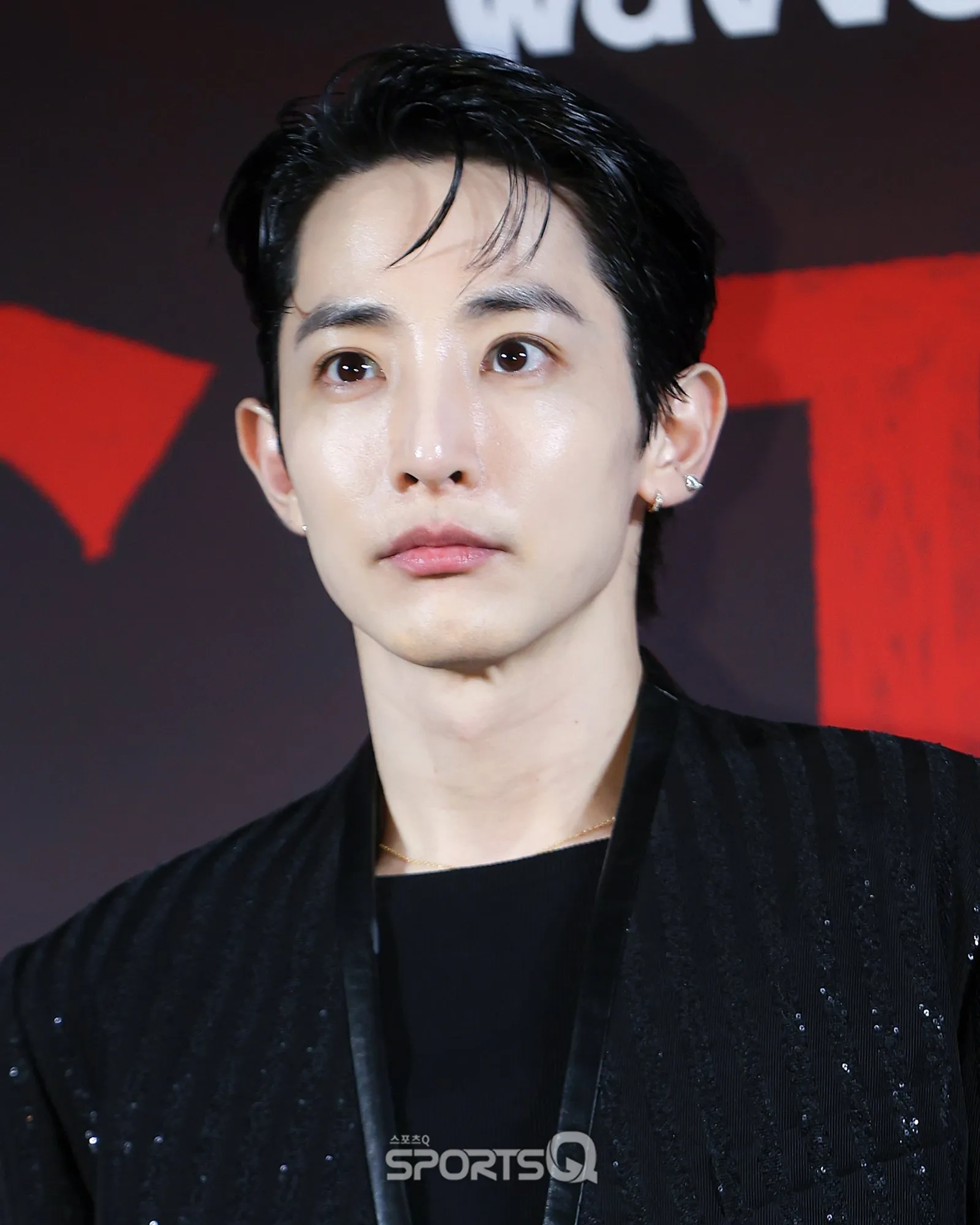 Lee Soo-hyuk at an event for S Line (2025)