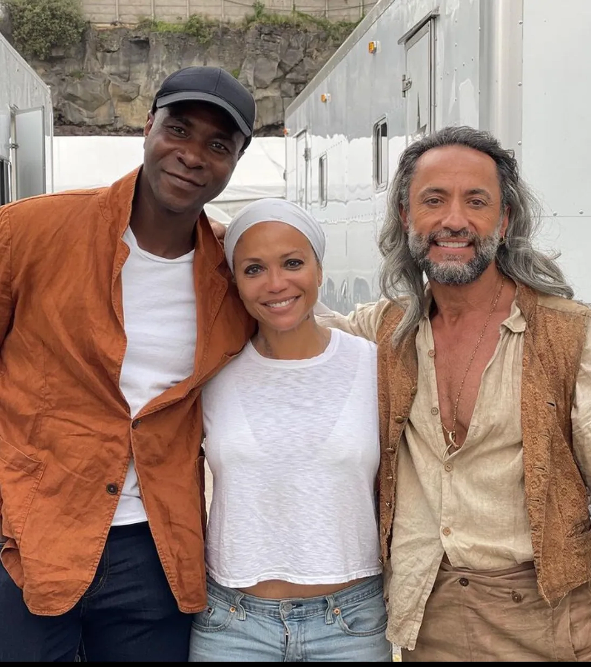 Kamar de los Reyes, Sundra Oakley, and Miles Yekinni in Washington Black (2025)