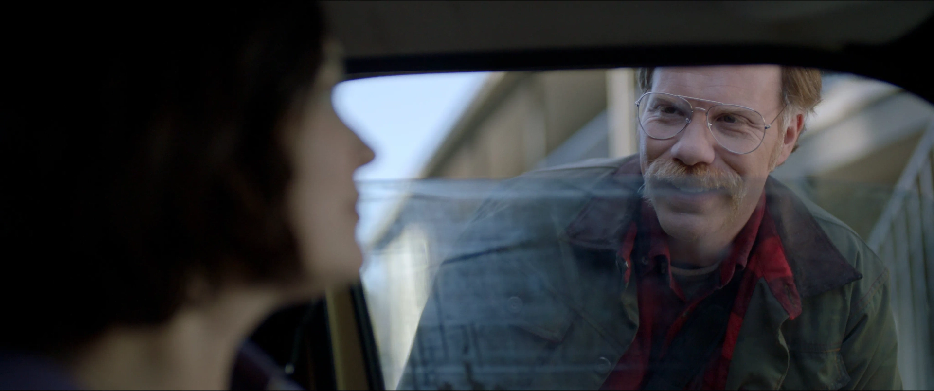 Marc Menchaca and Jules Willcox in Alone (2020)