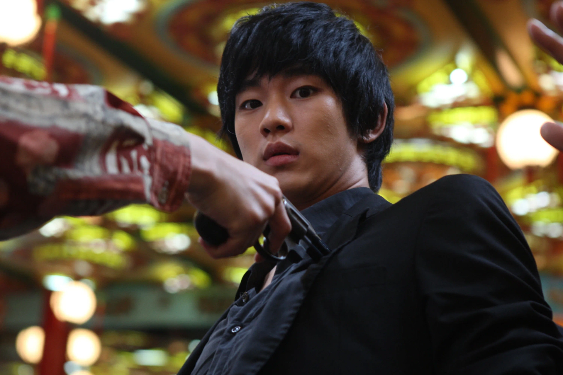 Kim Soo-hyun in The Thieves (2012)