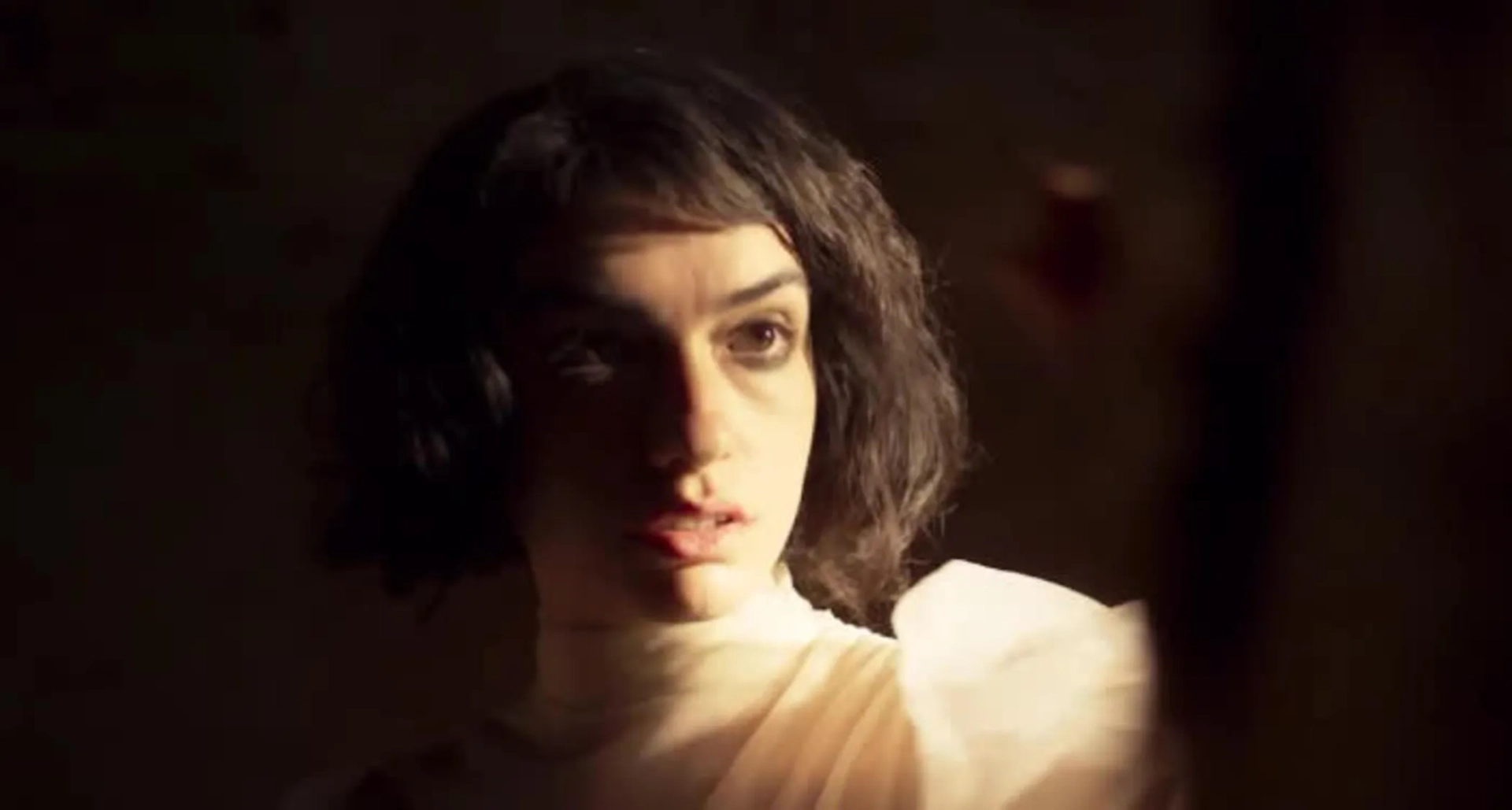 Hazar Ergüçlü in Heartsong (2022)