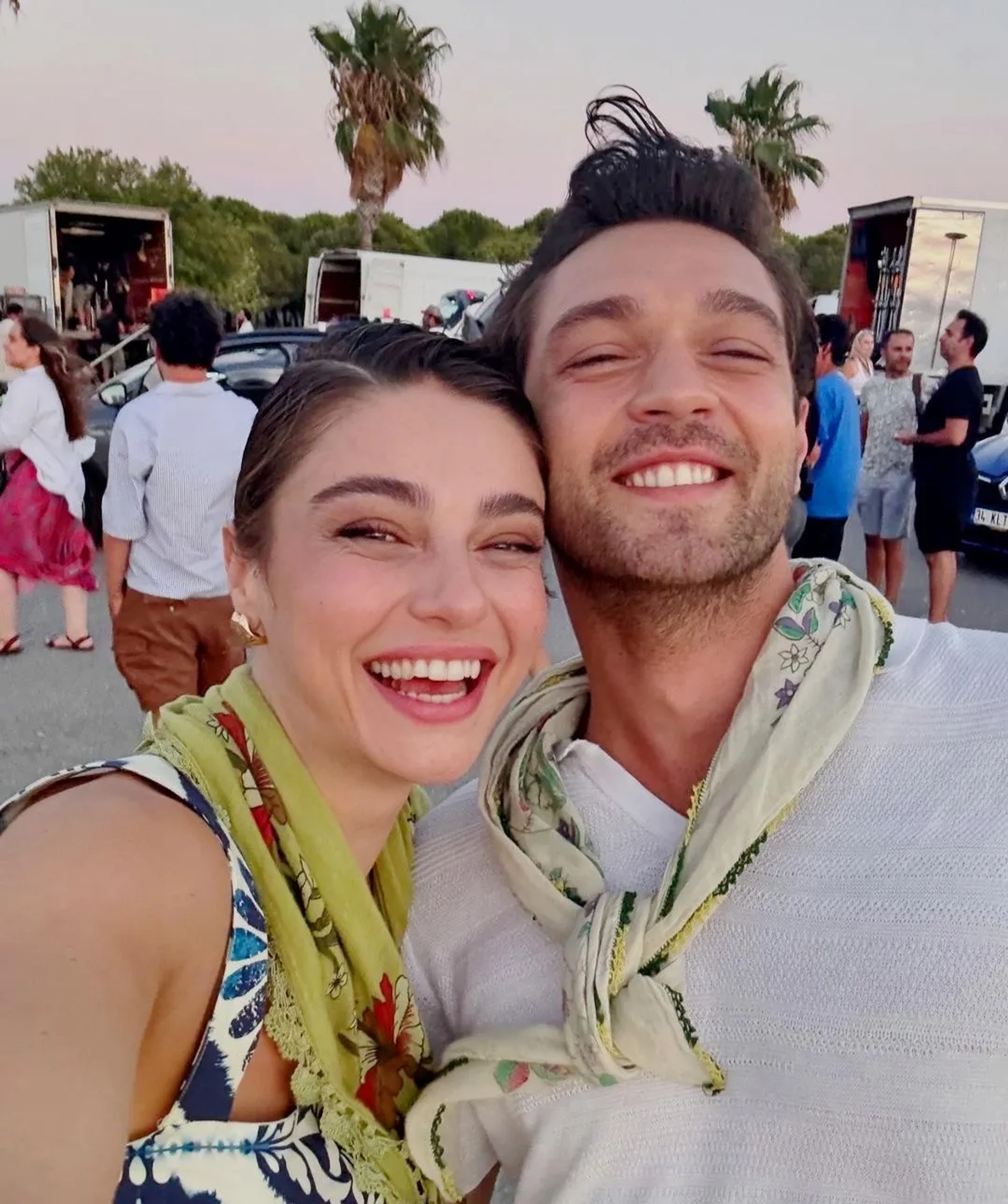 Furkan Andic and Ayça Aysin Turan in Love at 39 Degrees (2024)