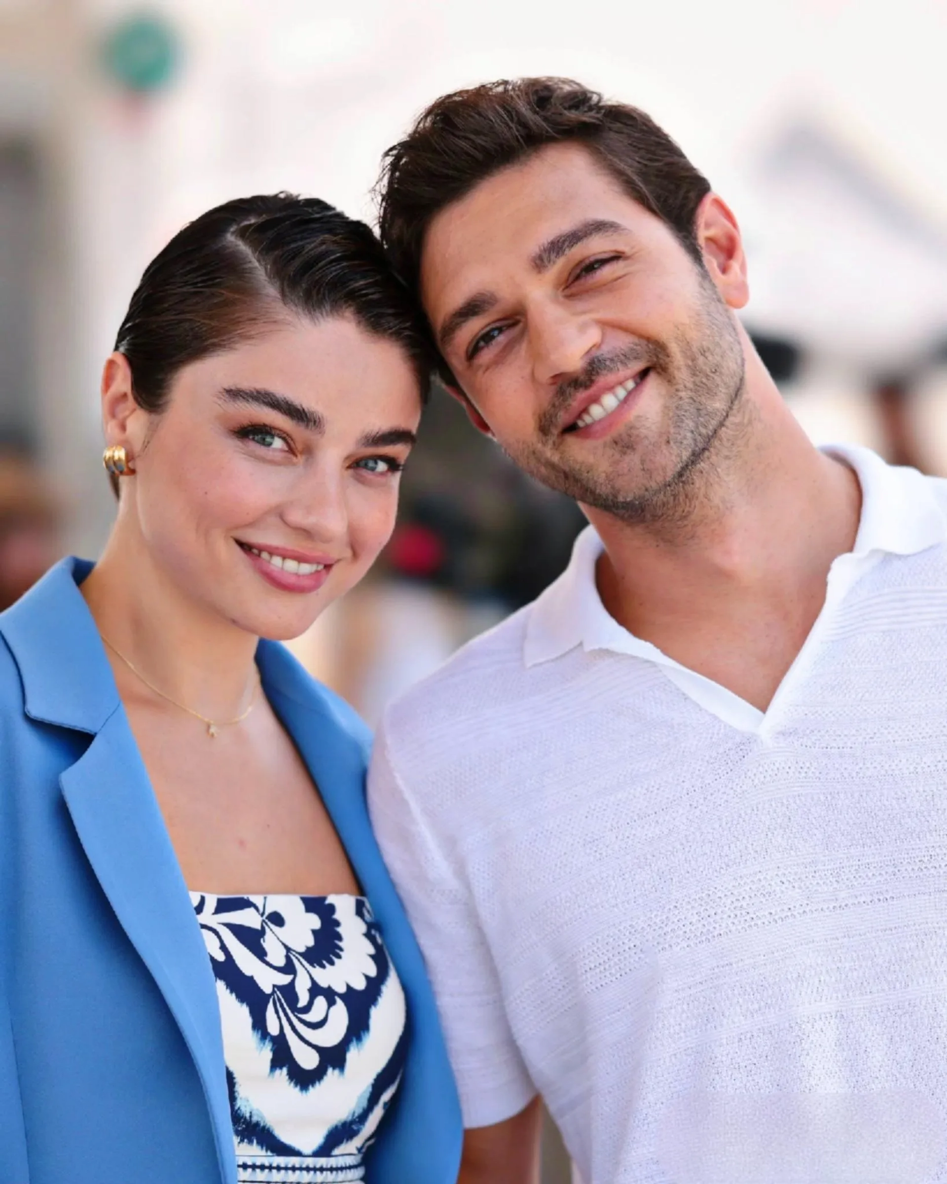 Furkan Andic and Ayça Aysin Turan in Love at 39 Degrees (2024)