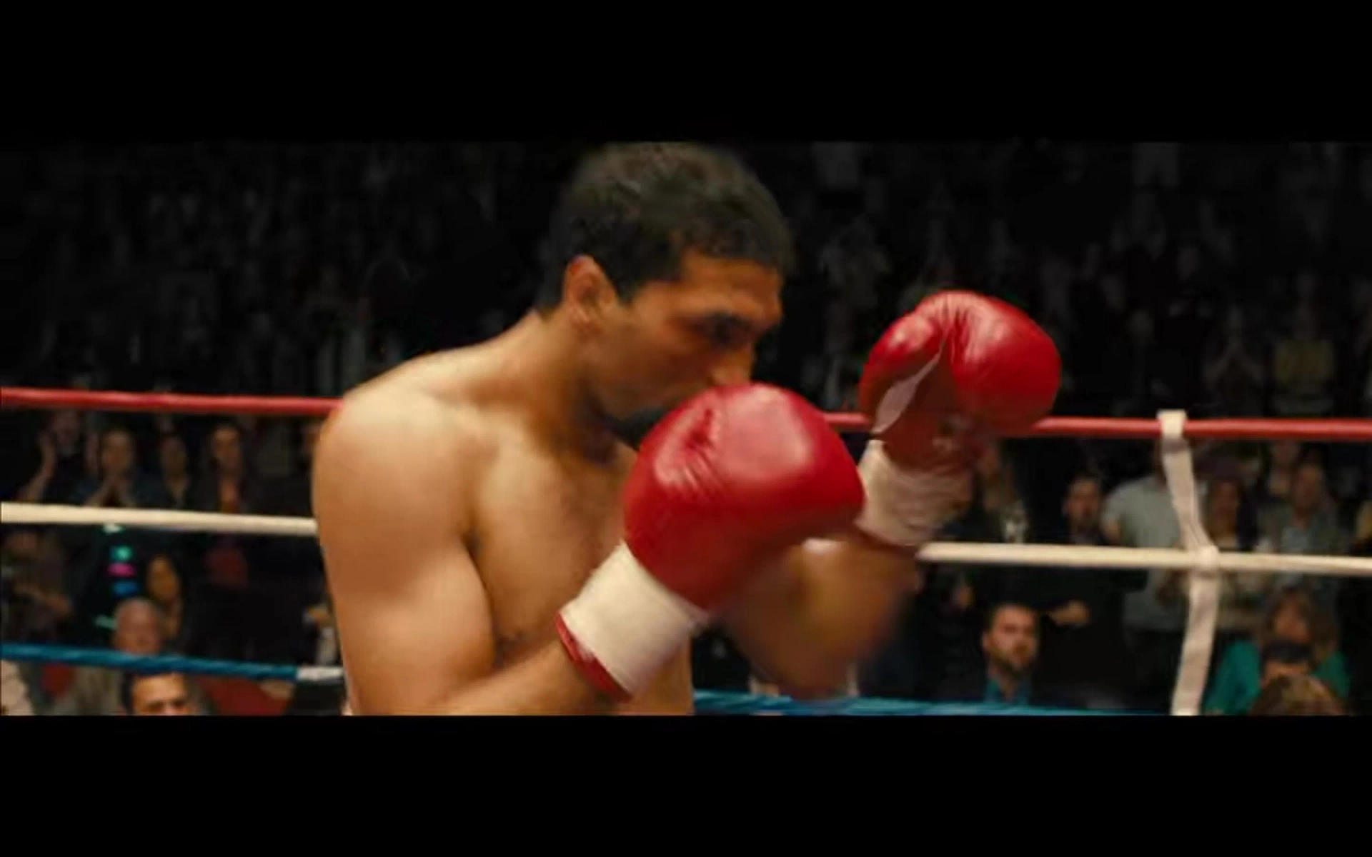 Edwin Rodriguez in Bleed for This (2016)