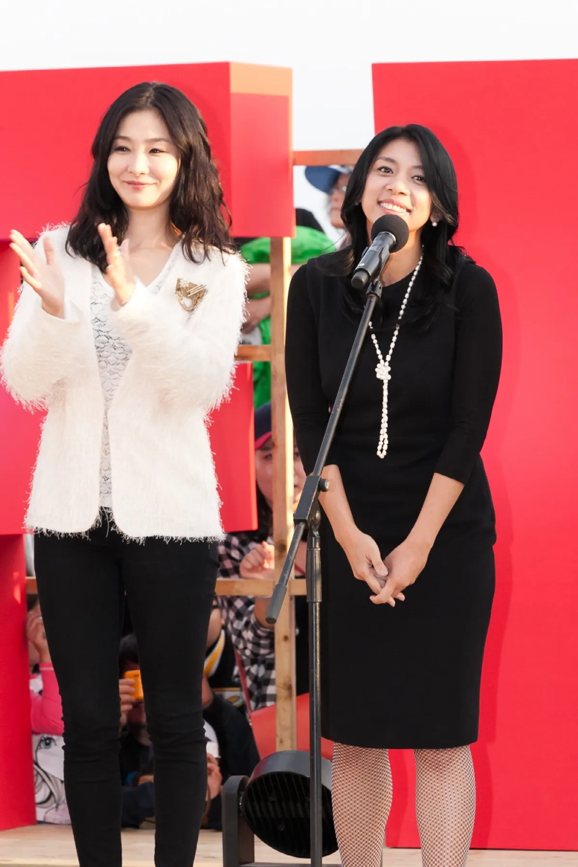 Park Hyo-ju and Jasmine at an event for Punch (2011)