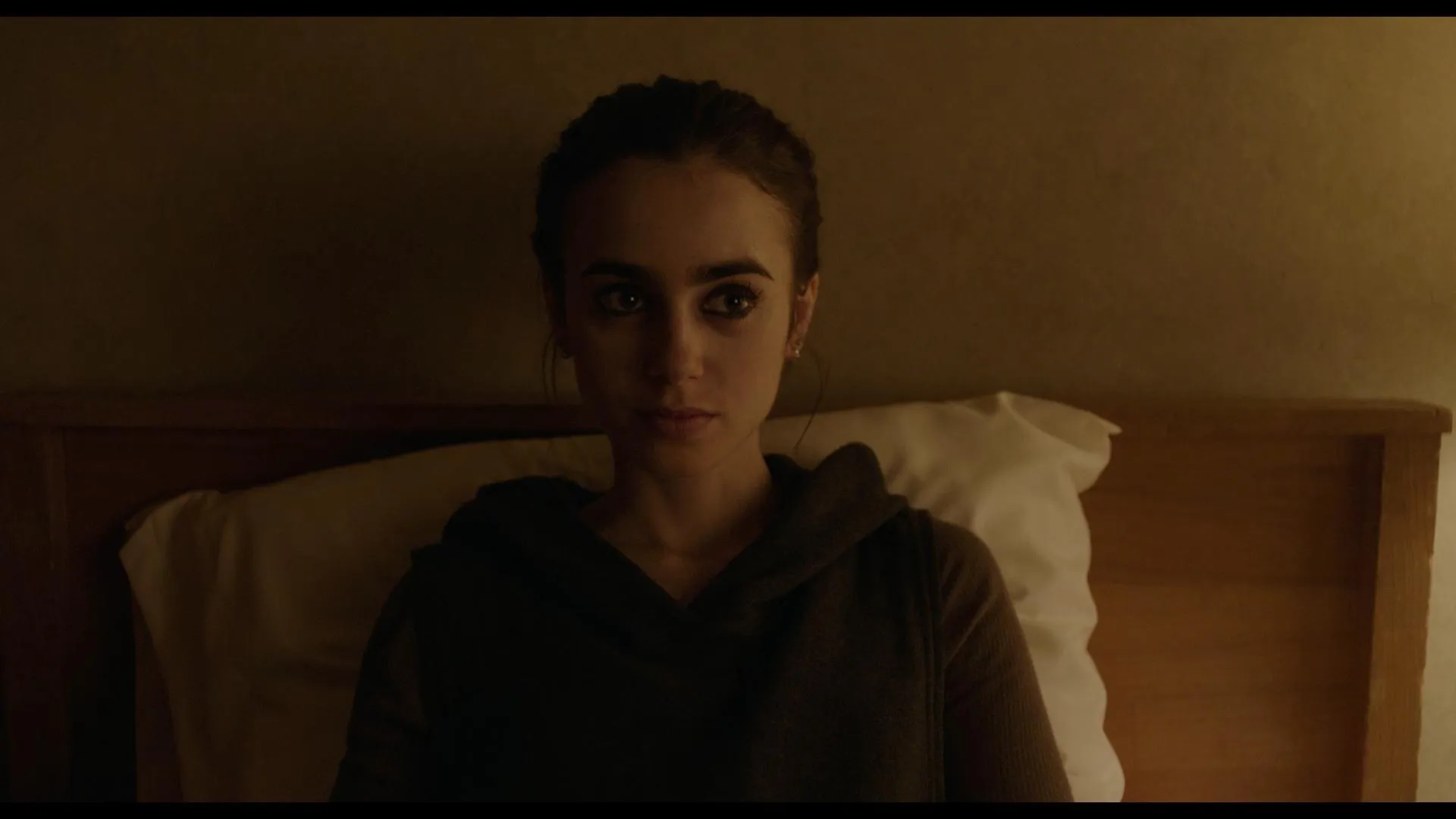 Lily Collins in To the Bone (2017)