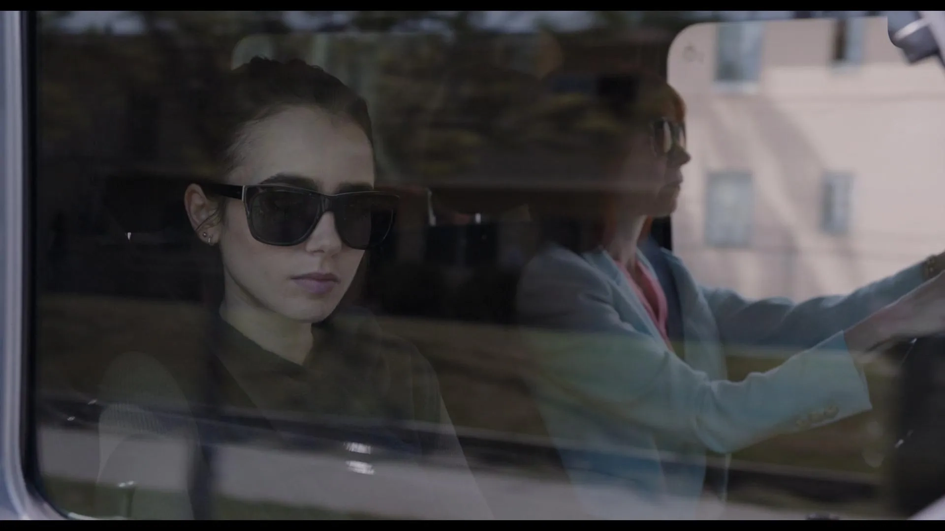 Carrie Preston and Lily Collins in To the Bone (2017)