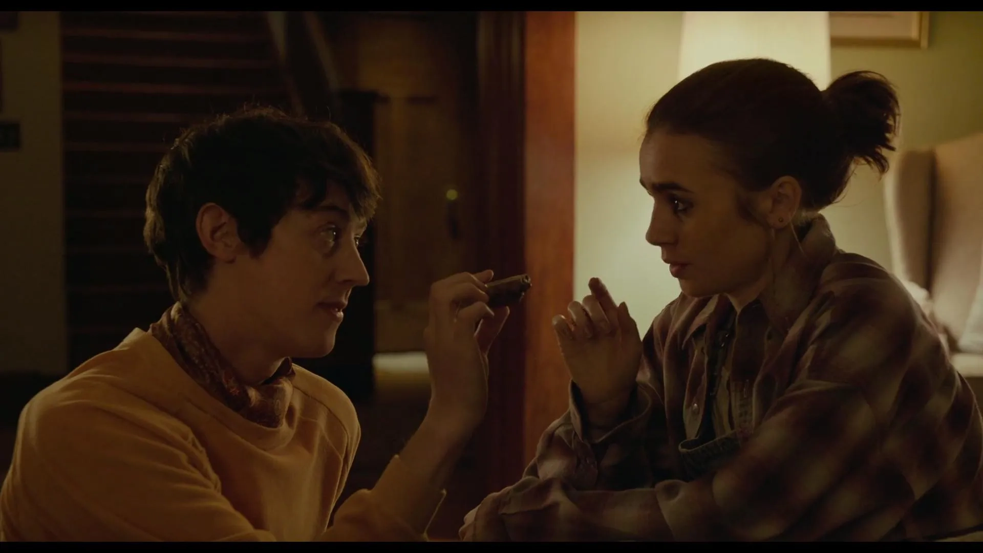 Lily Collins and Alex Sharp in To the Bone (2017)