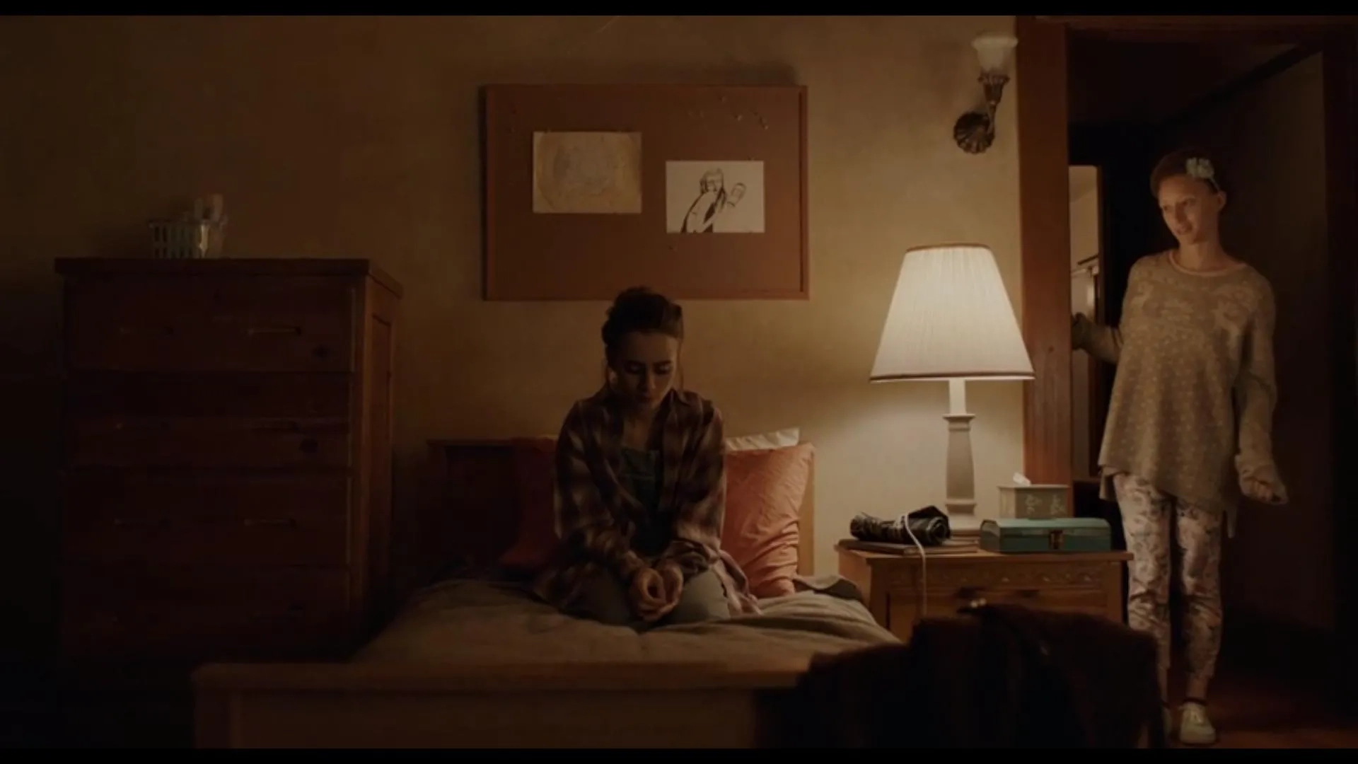 Maya Eshet and Lily Collins in To the Bone (2017)