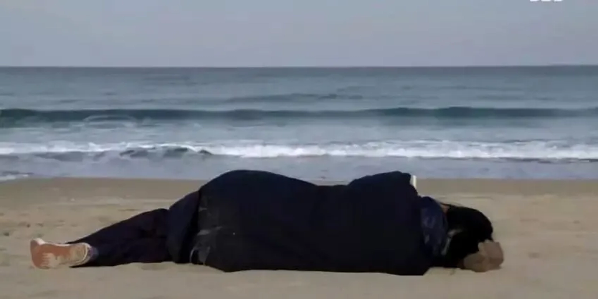 Kim Min-hee in On the Beach at Night Alone (2017)