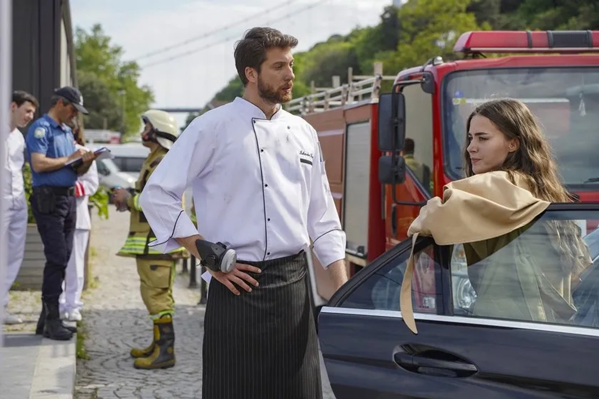 Utku Ates and Bensu Soral in Glass Ceilings (2021)