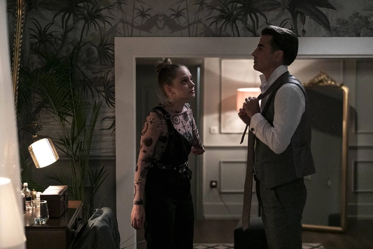 Tayanç Ayaydin and Ipek Filiz Yazici in New Life (2020)