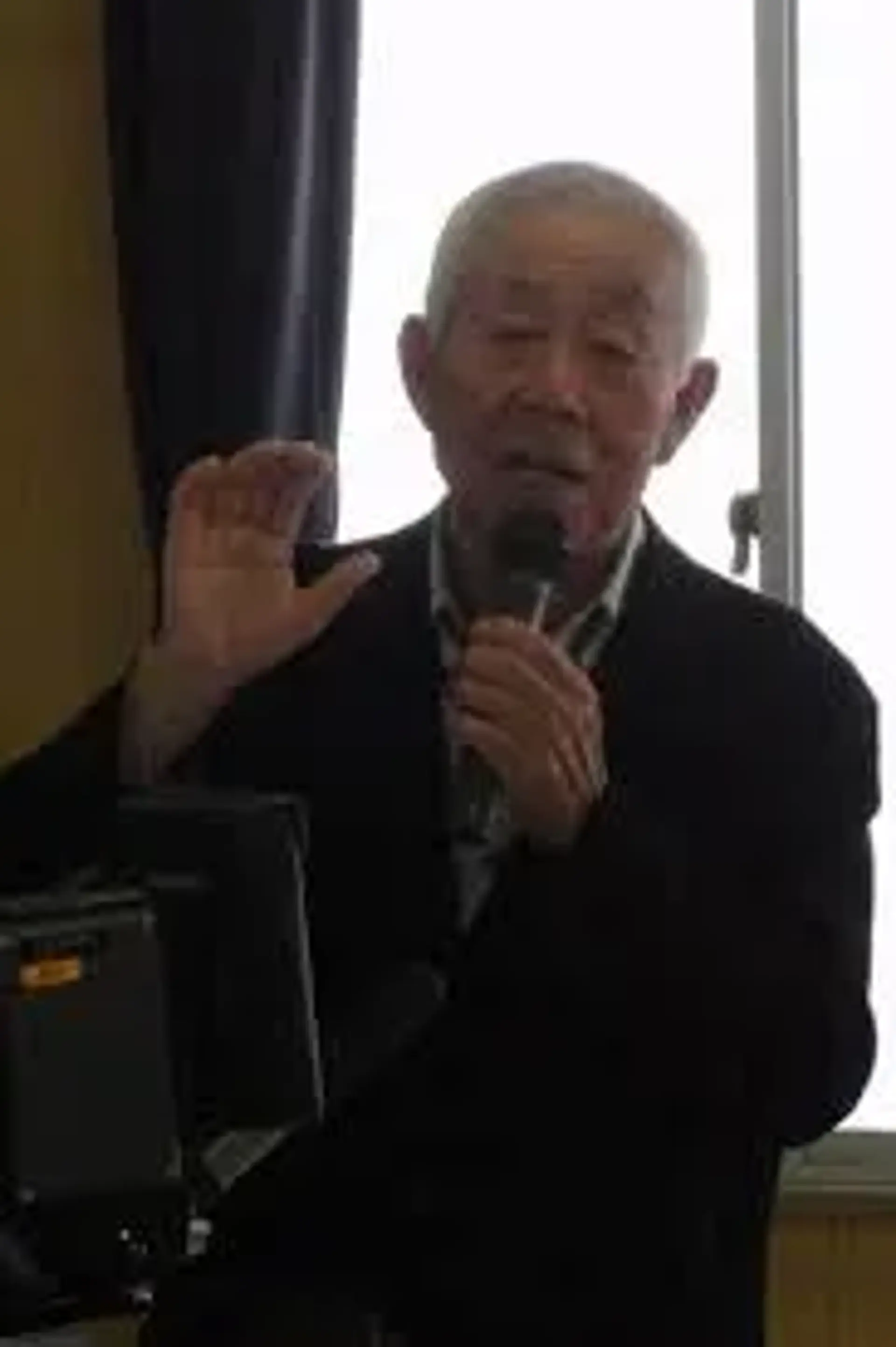 یونزو مائدا