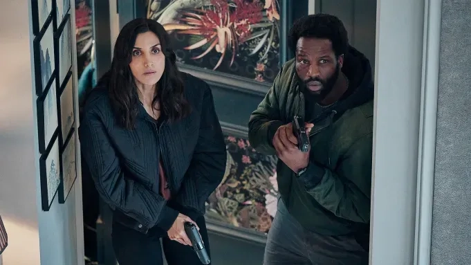 سریال گنگز آو لندن برای فصل چهارم بازمی‌گردد