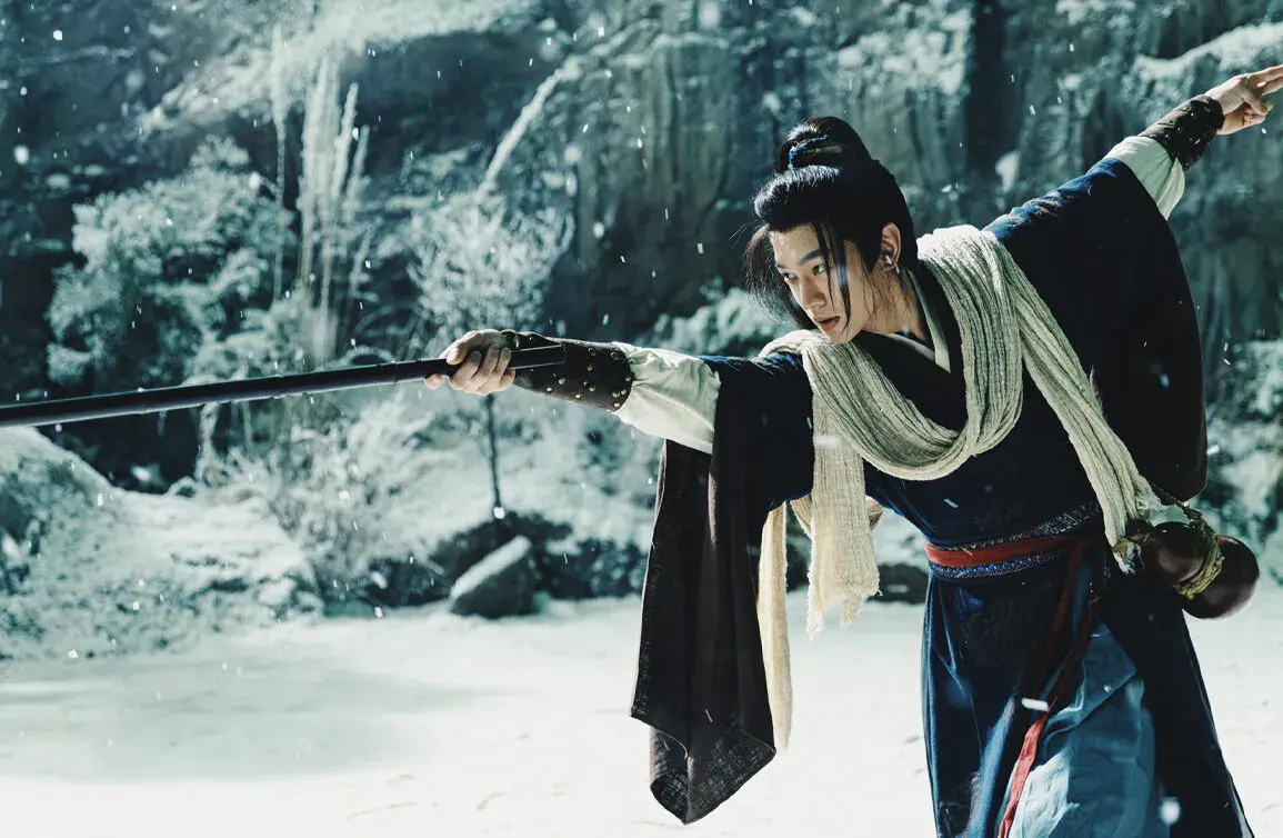 فیلم شمشیرزن شکست ناپذیر (Invincible Swordsman 2025)