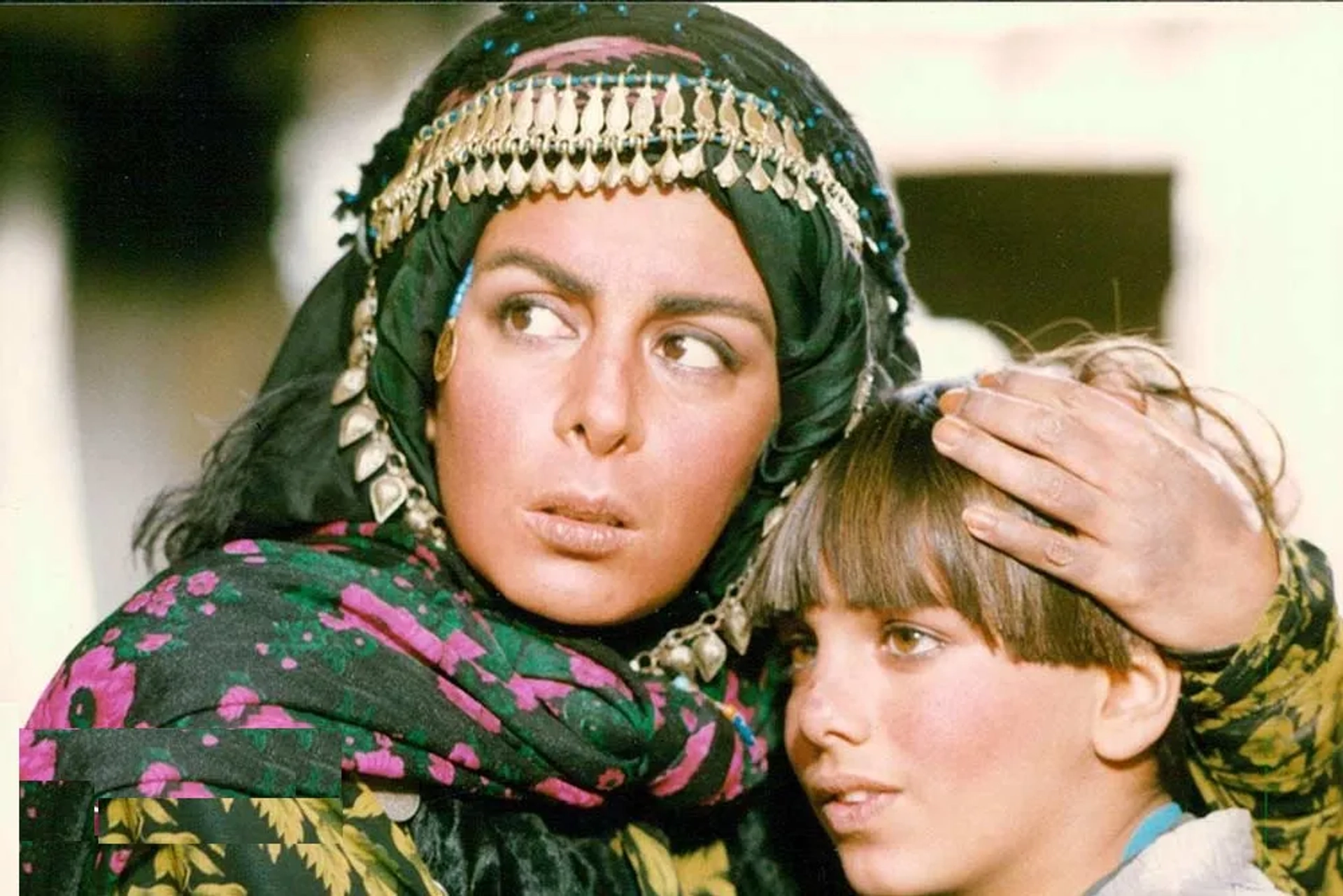 فیلم پنجه در خاک (Panje dar khak 1997)
