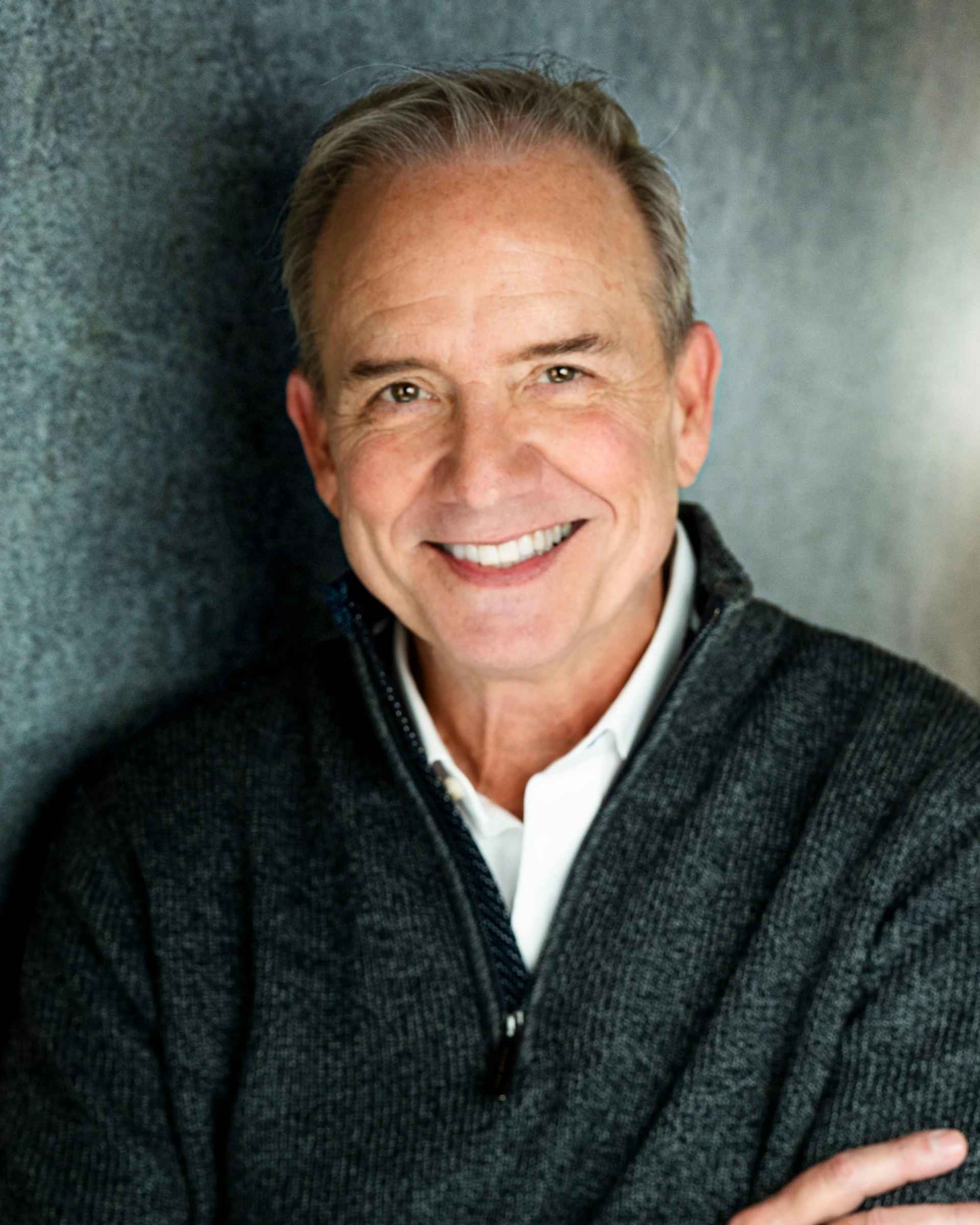 تام استویاک