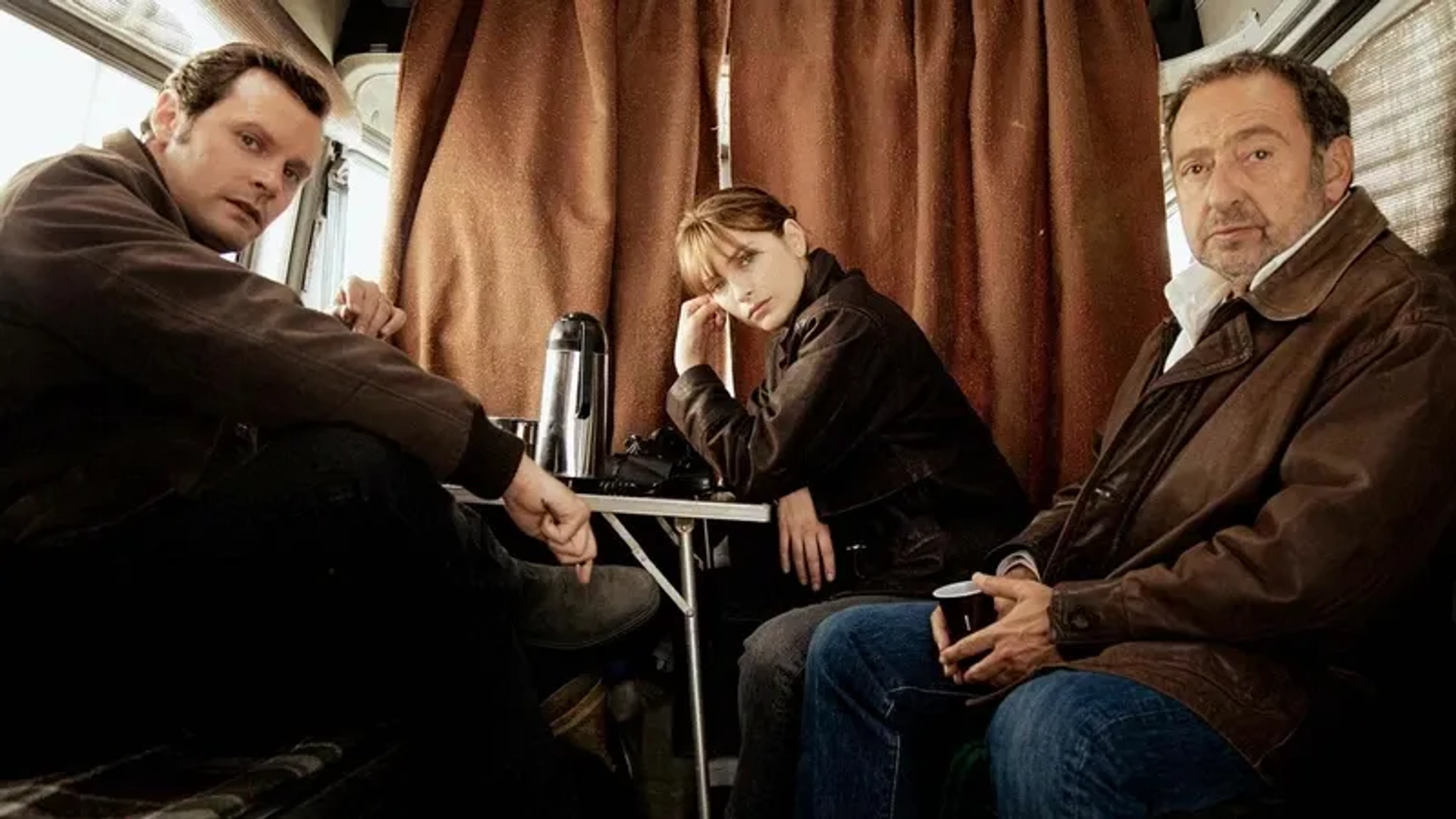 سریال دختران ایستگاه گمشده (The Lost Station Girls 2025)