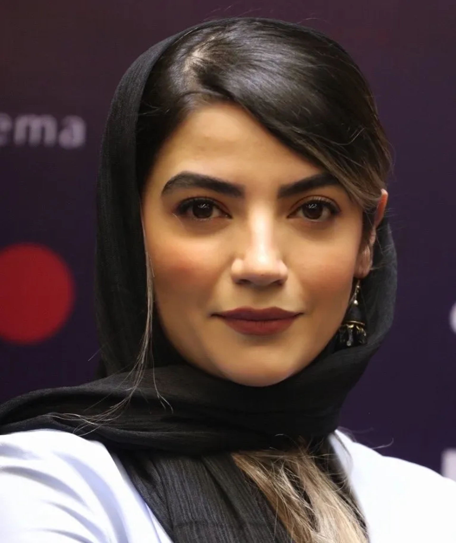 یلدا عباسی