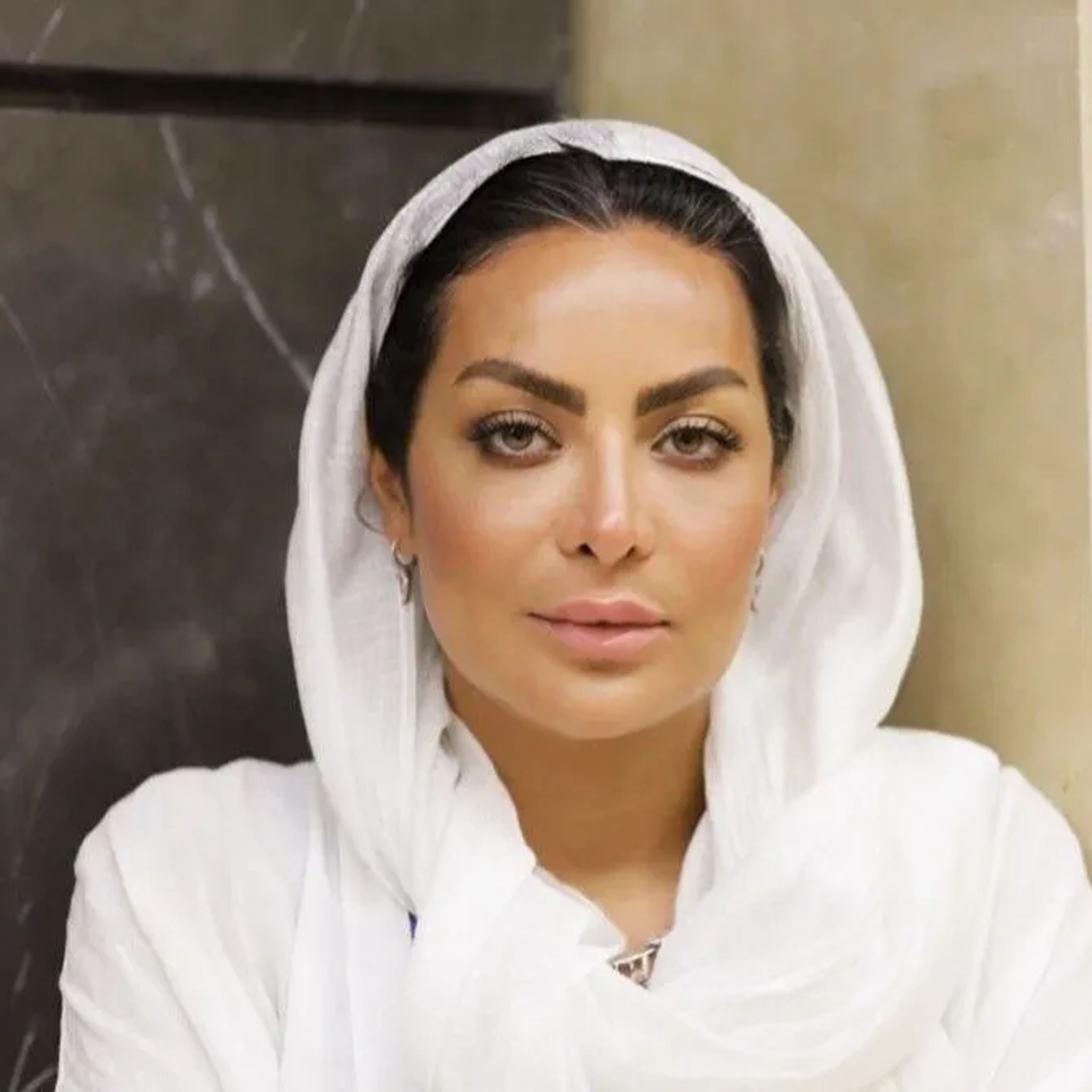 انسیه افضلی