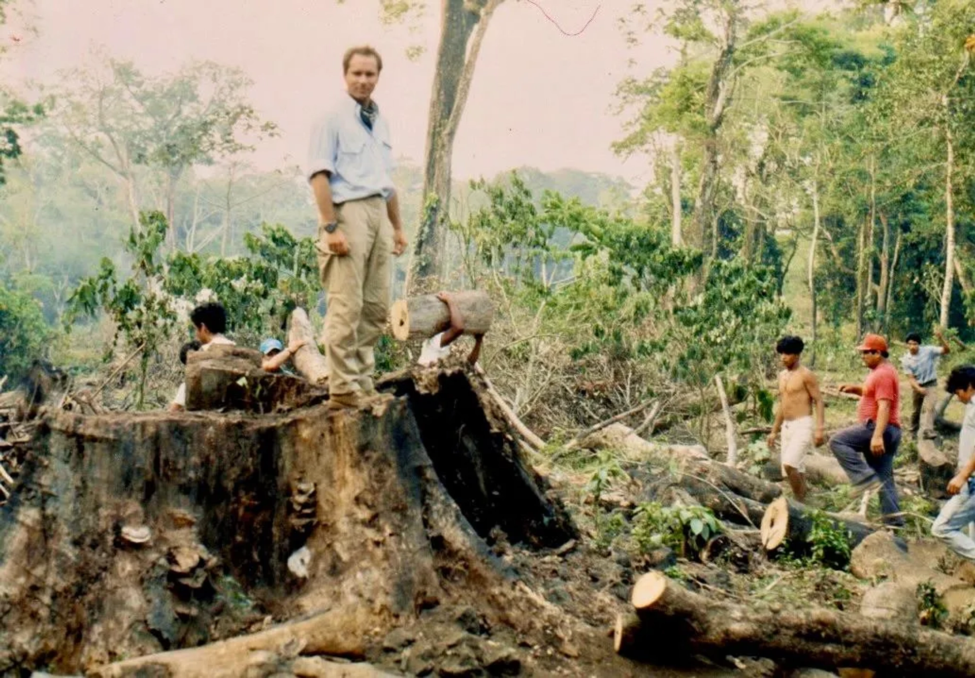 فیلم فصل سوختن: داستان چیکو مندس (The Burning Season: The Chico Mendes Story 1994)