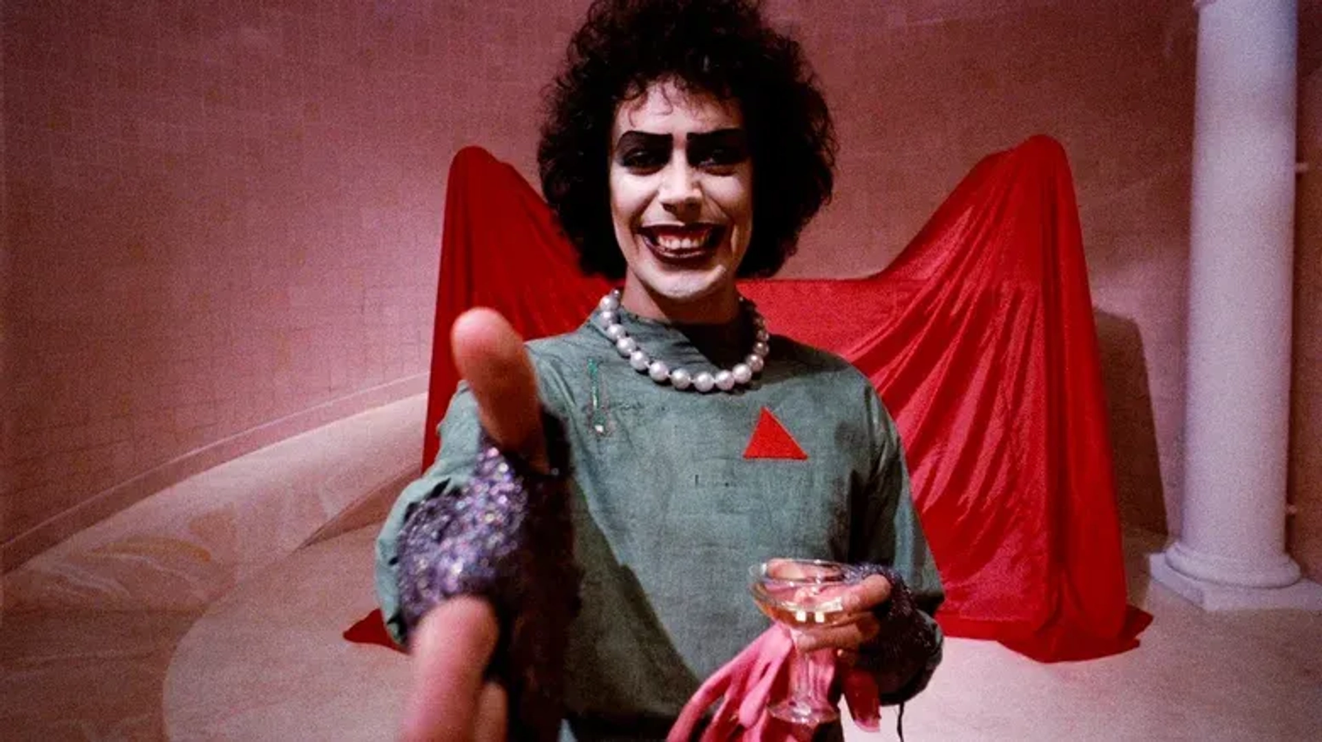 راز تیم کاری برای بازی در نقش‌های شرور چیست؟