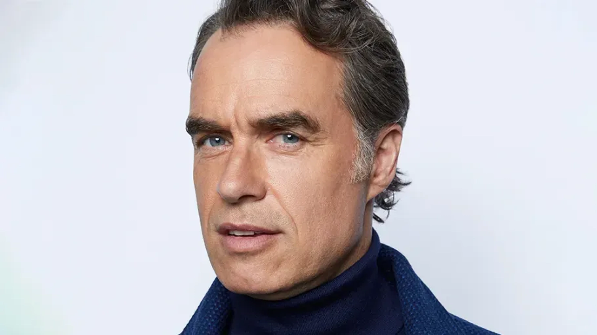 ستاره نیلوفر سفید به سریال جدید نتفلیکس پیوست