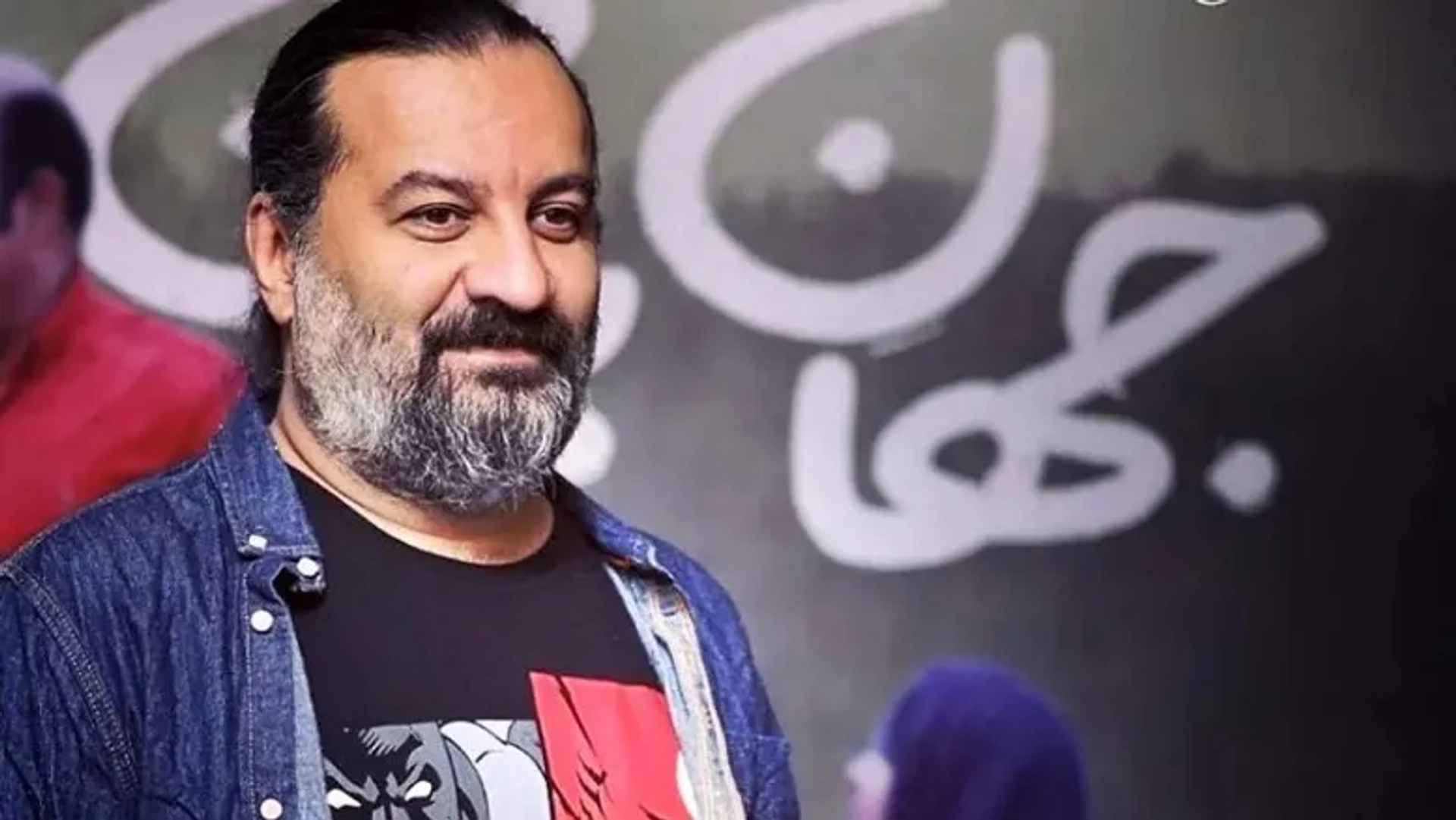 مهراب قاسم‌خانی: از «افتو» تا انتقاد از فضای طنز و تولید محتوای سفارشی در ایران