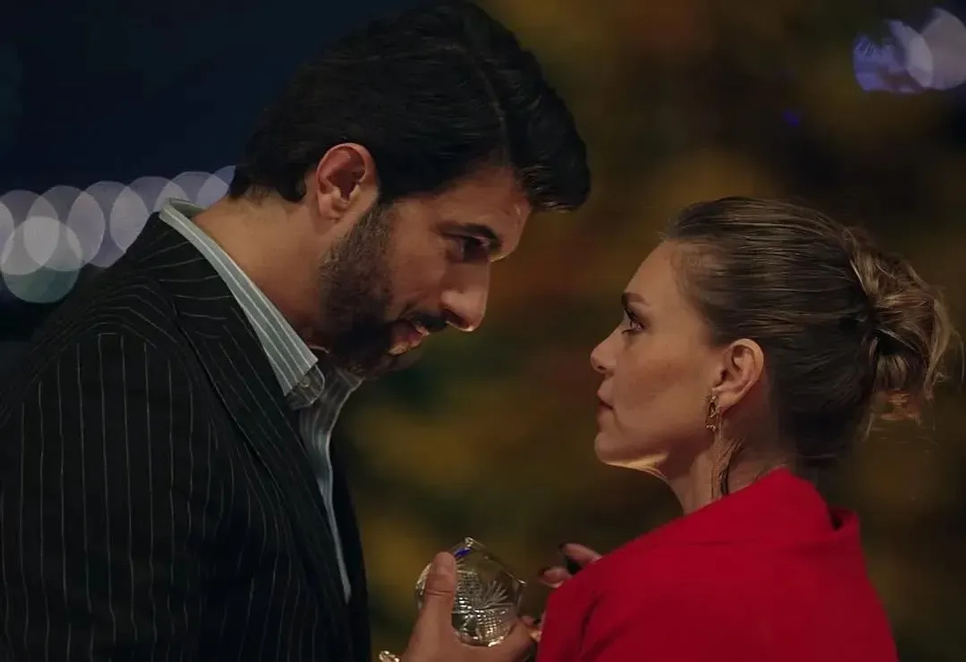 سریال ترکی سرزمین های حاصلخیز (Bereketli Topraklar)